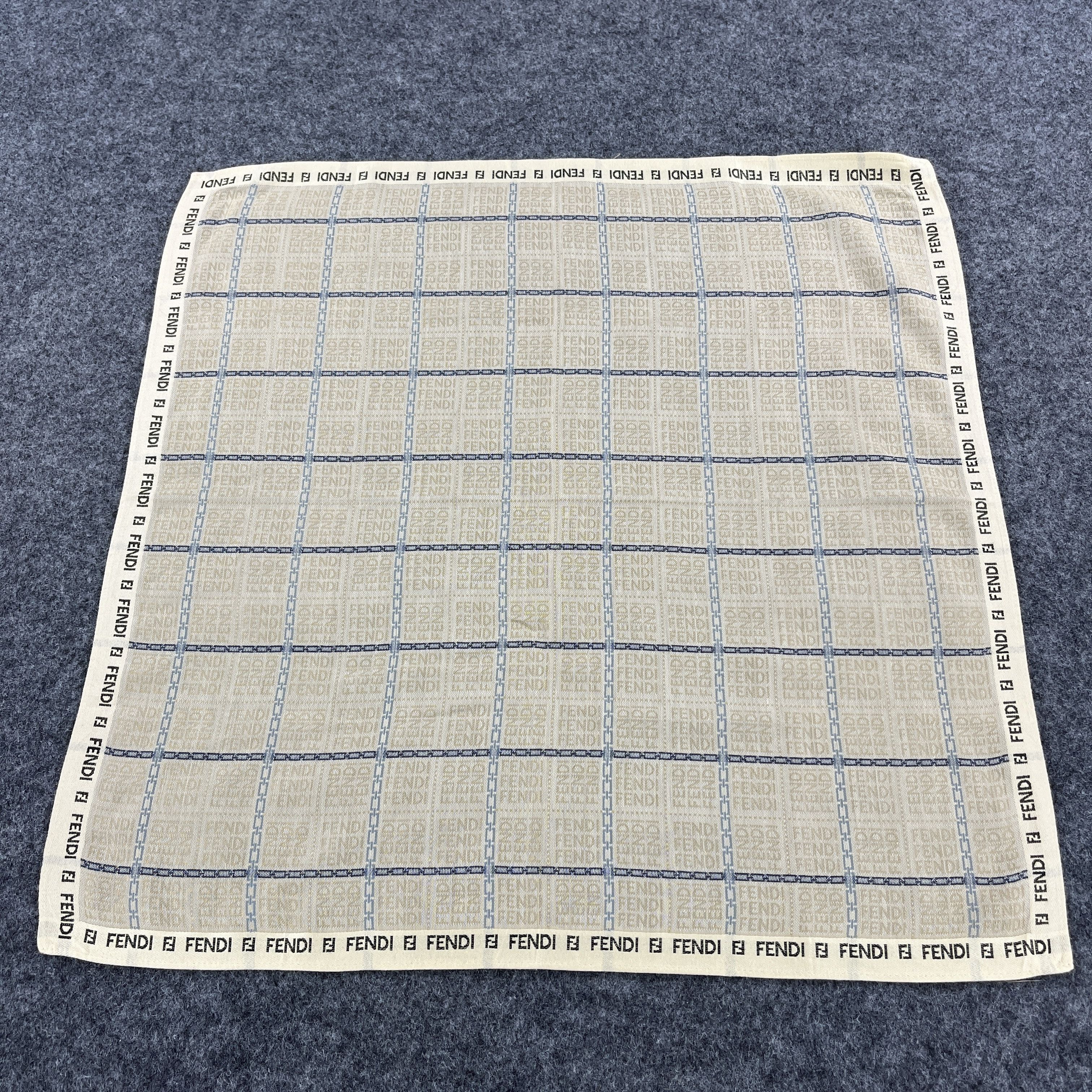 Vintage Fendi Handkerchief / Bandana / Neckerchief B030 Size ONE SIZE - 1 Thumbnail
