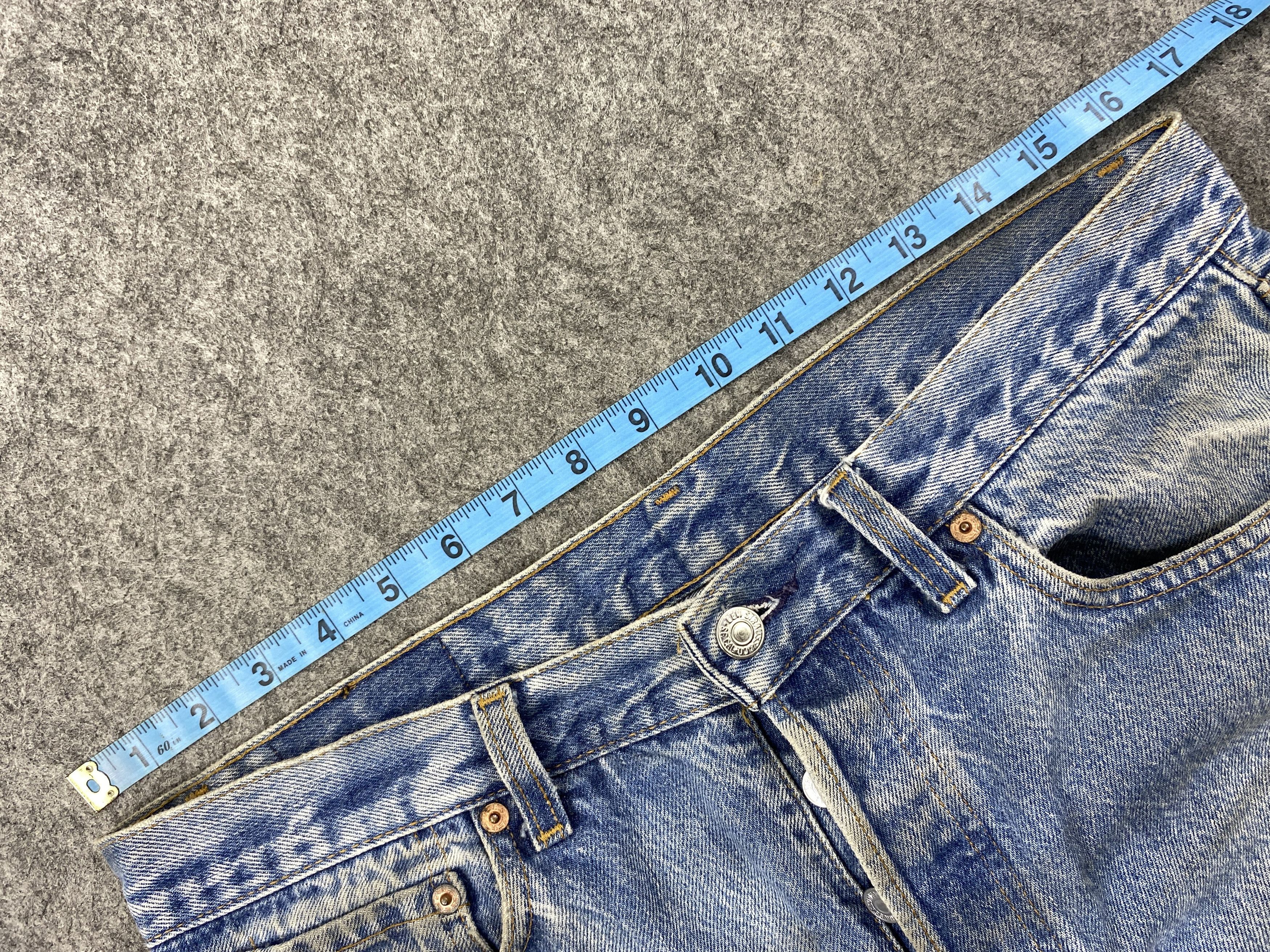 Levi's 90's Mid Blue Vintage Levi's 501 USA 33x33 Denim -JN1553 Size US 33 - 5 Thumbnail
