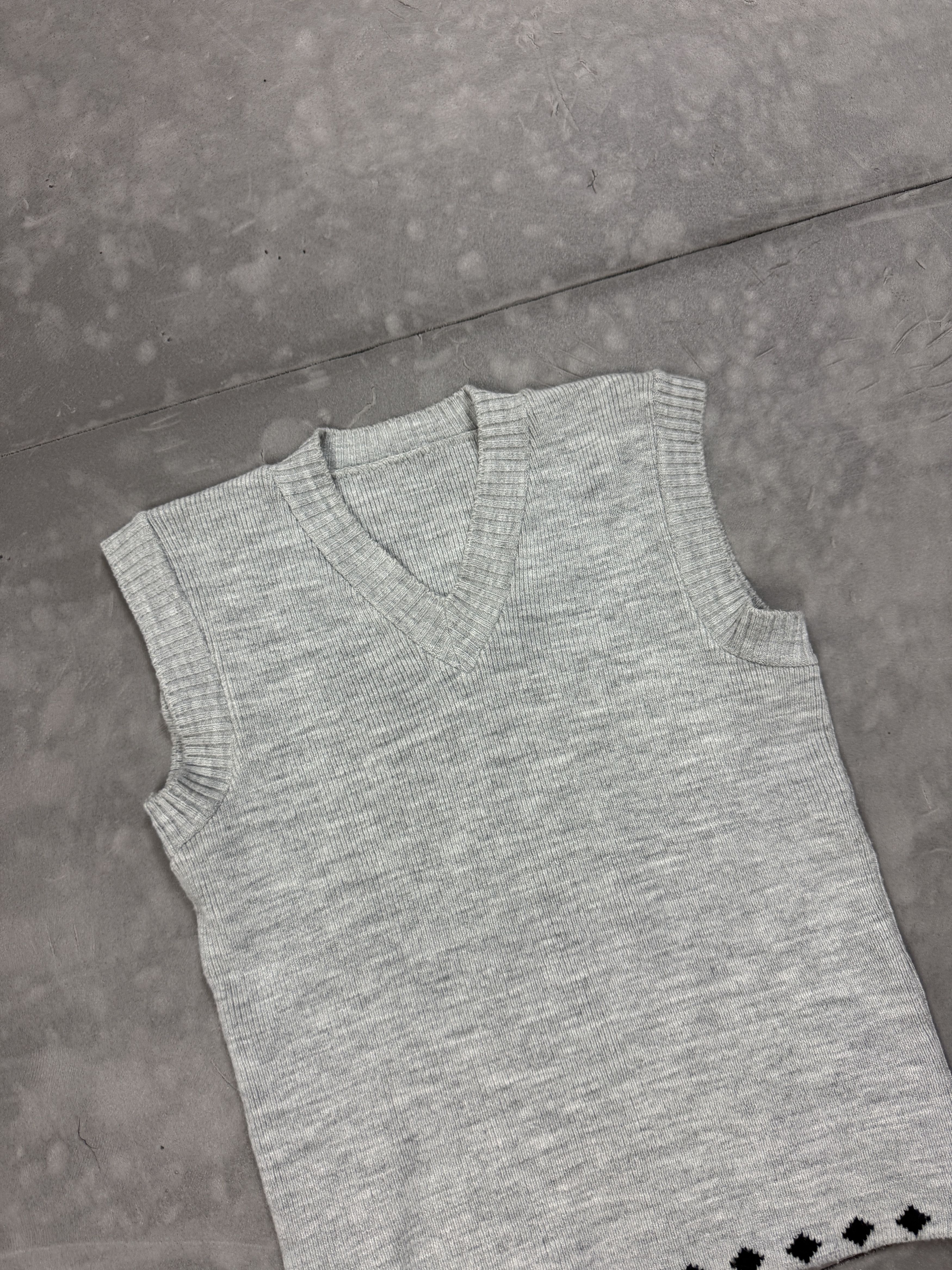 Vintage 90s Aesthetic Gray Sweater Vest Vintage S/M coquette y2k Size M / US 6-8 / IT 42-44 - 4 Thumbnail
