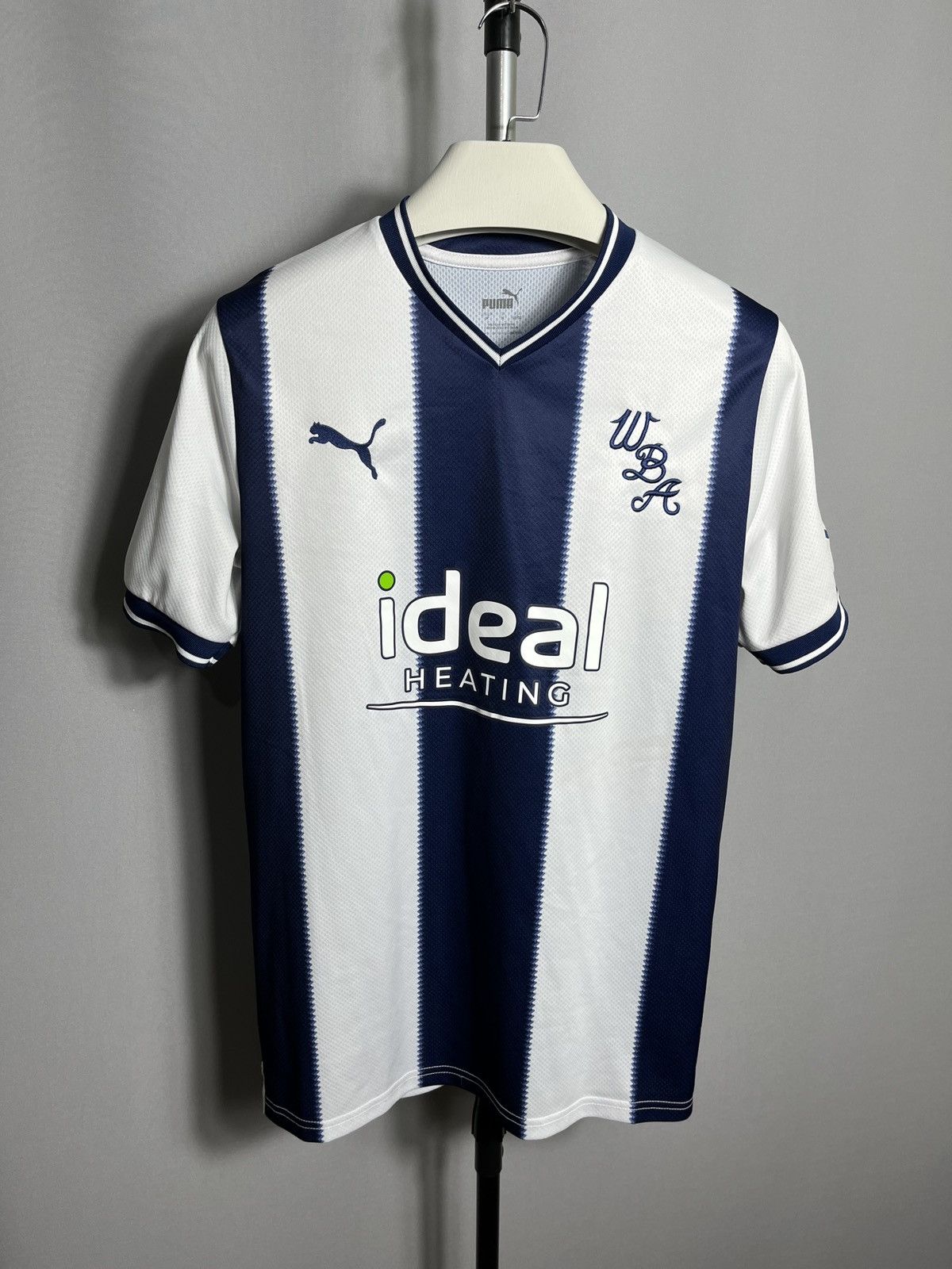 Puma Puma West Bromwich 2022-2023 home jersey mens shirt soccer Size US M / EU 48-50 / 2 - 1 Thumbnail