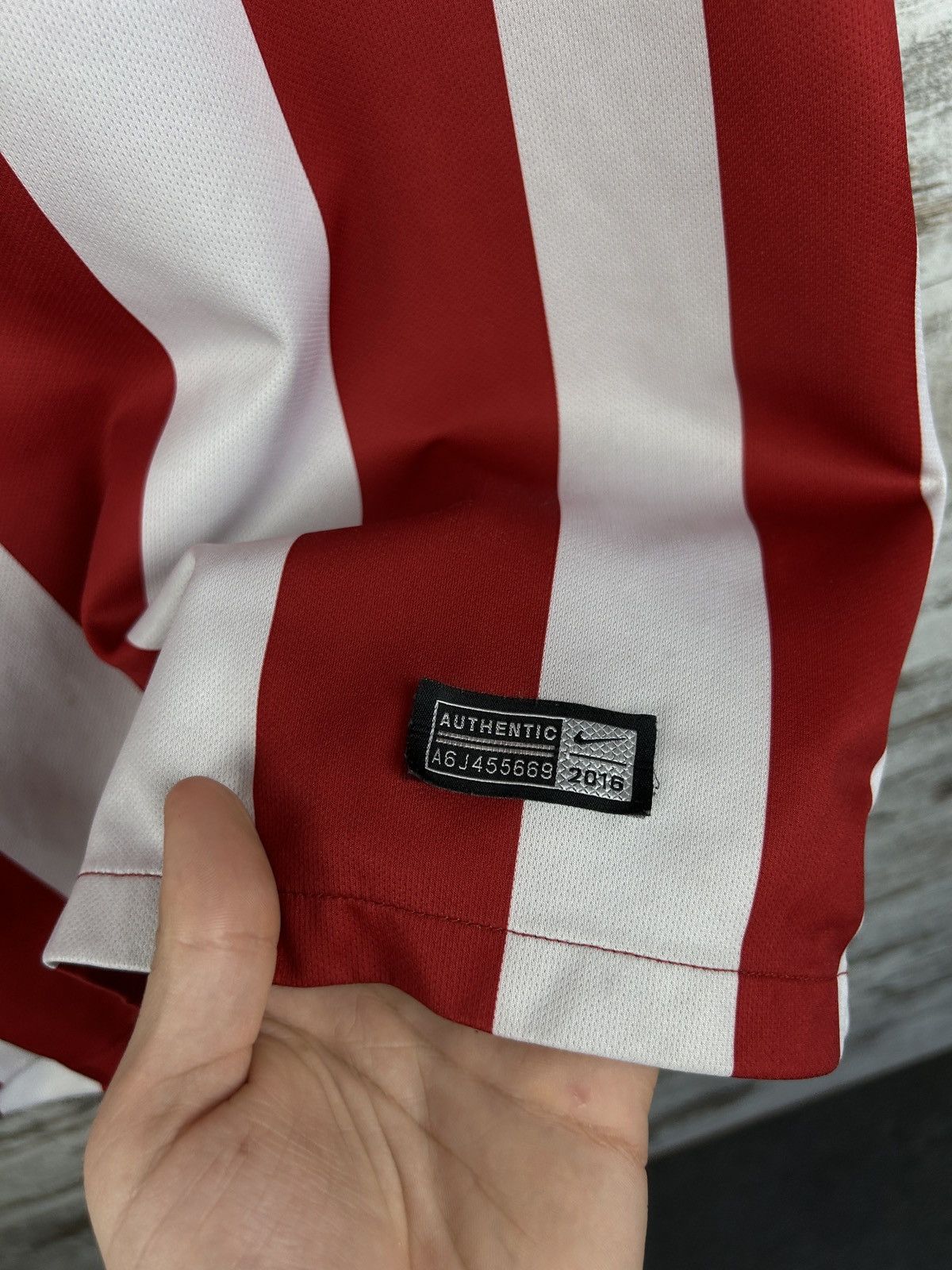 Nike Mens Vintage Nike FC Atletico Madrid home away t shirt tee Size US XL / EU 56 / 4 - 6 Thumbnail