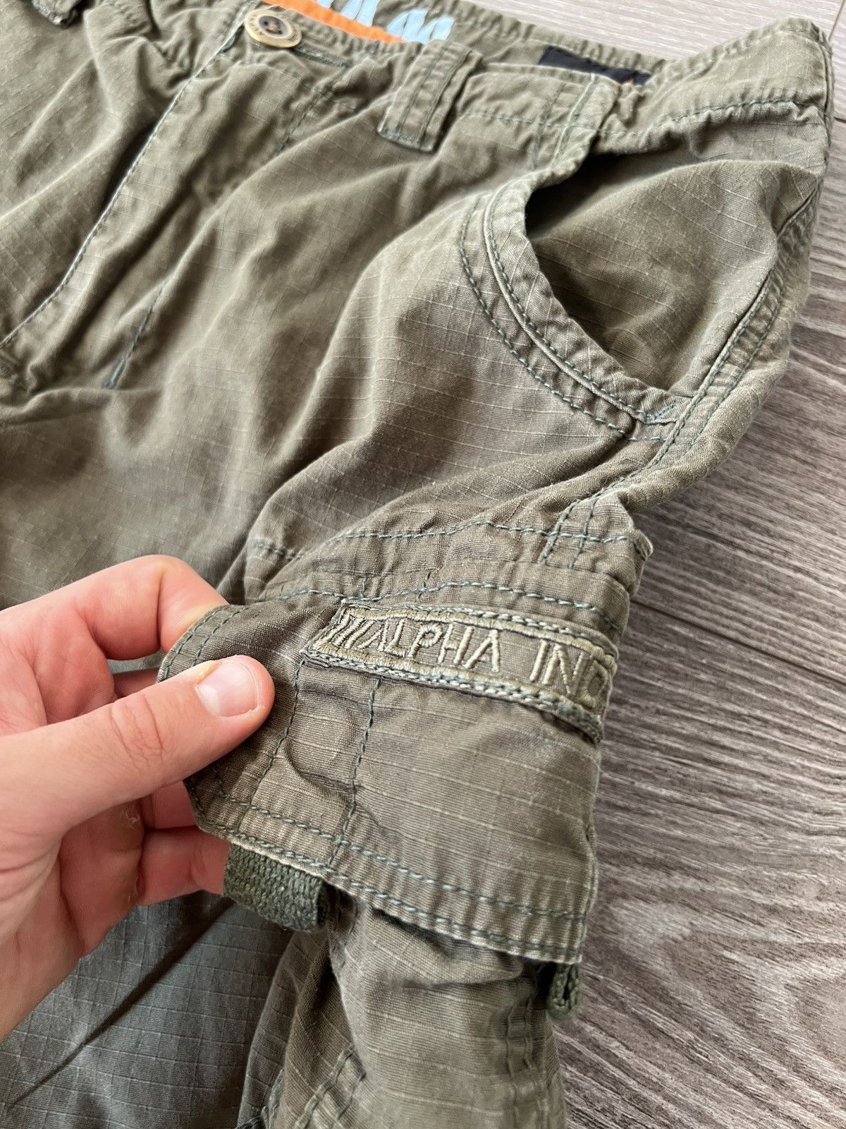 Alpha Industries Alpha Industries Stream Cargo Military Flyer Crew Shorts Size US 33 - 14 Thumbnail