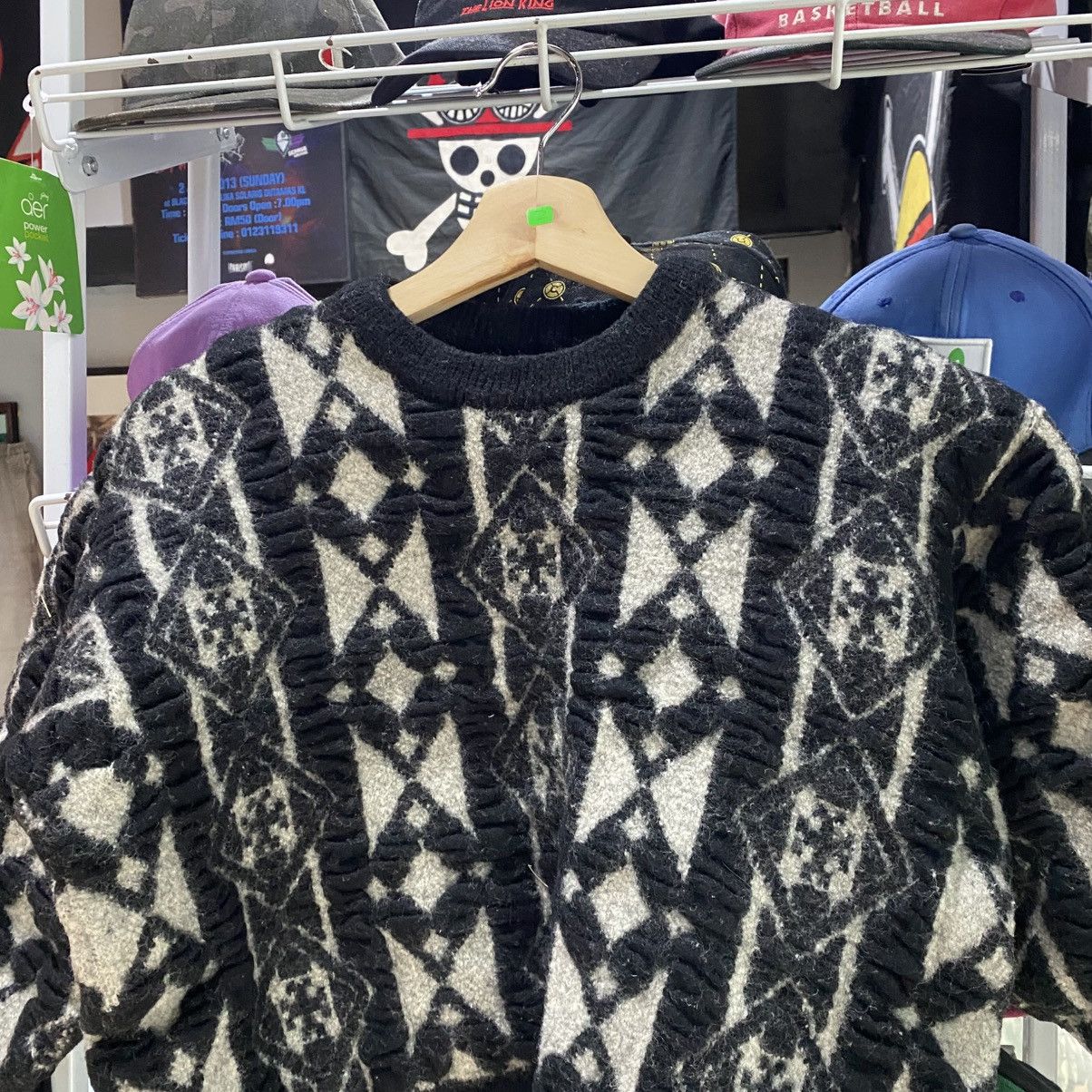 Coogi × Vintage Vintage 90s Coogi Pure Wool Knit XXS Crewneck Sweaters Size US XXS / EU 40 - 4 Thumbnail