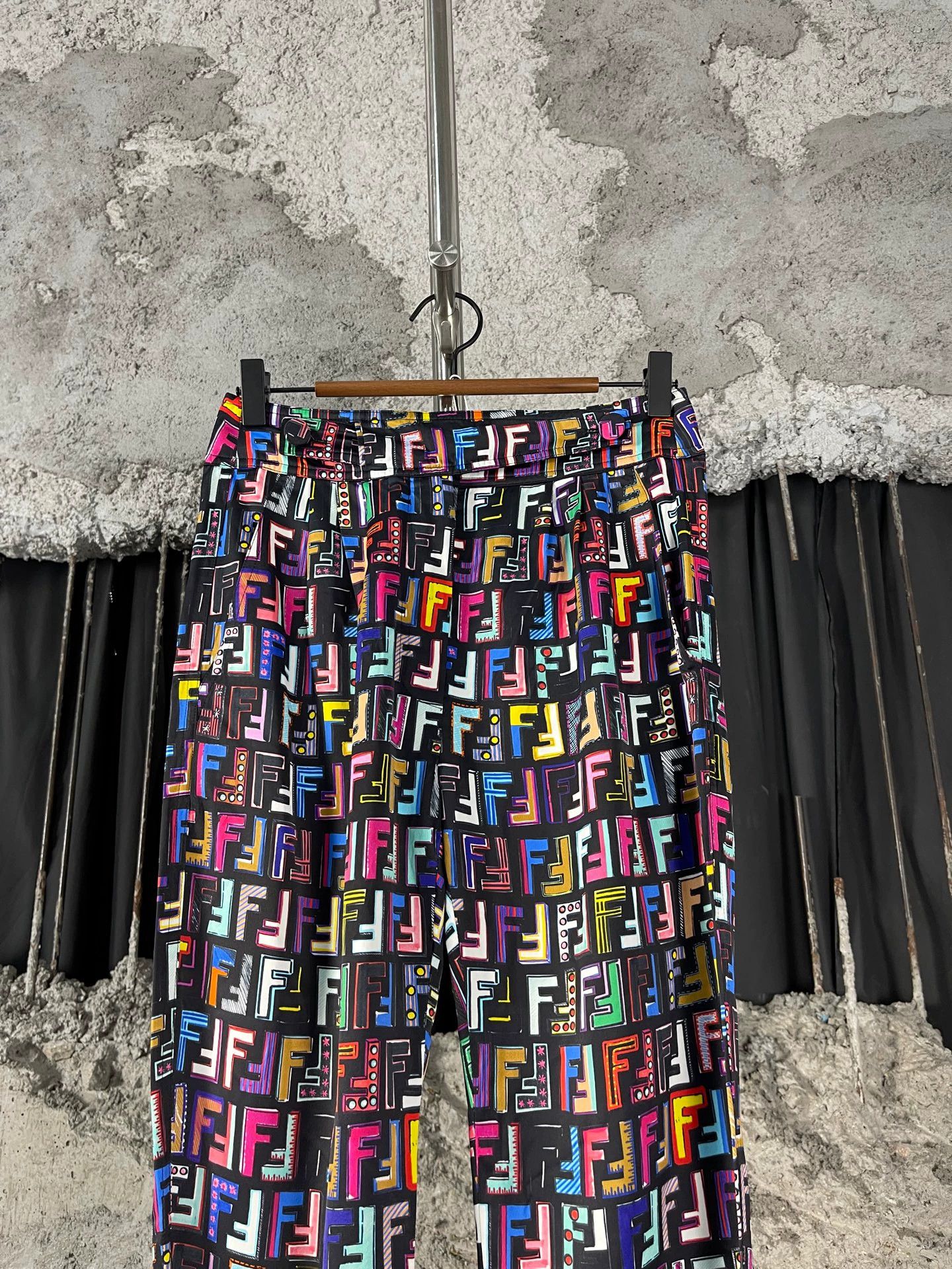 Fendi Fendi FF Monogram Pants 36 New Size 25" / US 0 / IT 36 - 3 Thumbnail