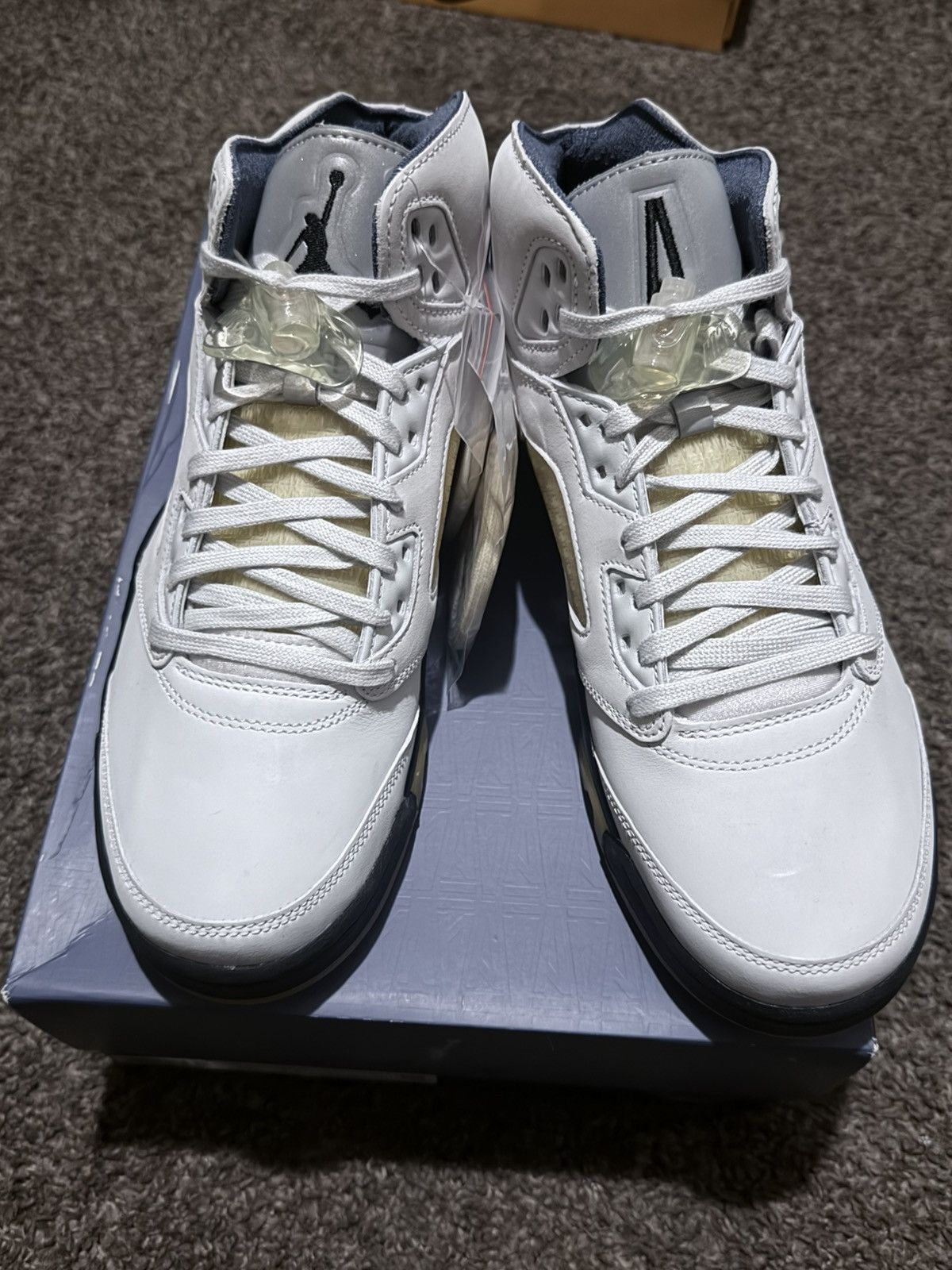 A Ma Maniere × Jordan Brand A Ma Maniére x Air Jordan 5 "Dawn" Size US 9.5 / EU 42-43 - 1 Thumbnail