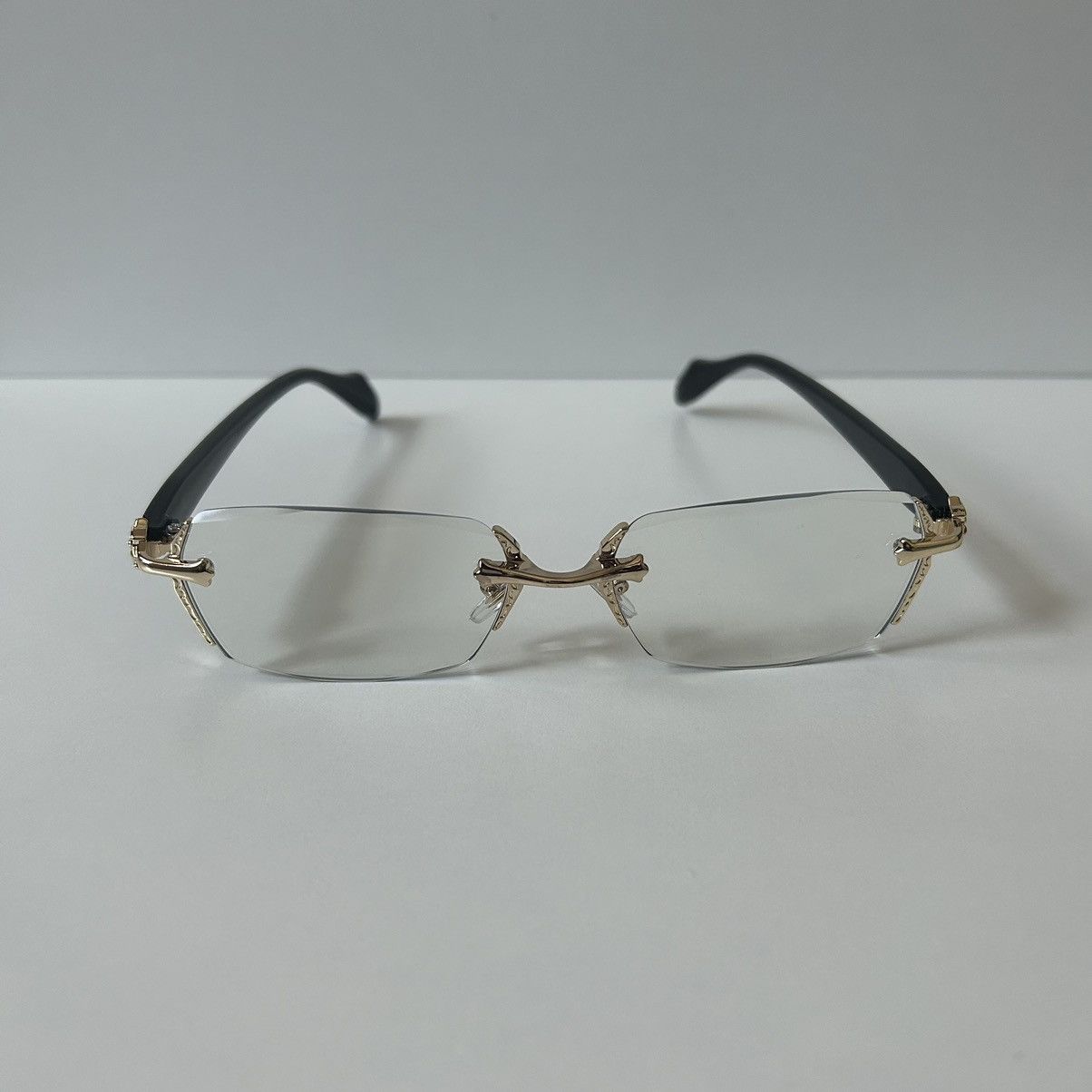 Japanese Brand × Vintage 90s Y2K retro style black frame gold cross rimless glasses Size ONE SIZE - 1 Thumbnail