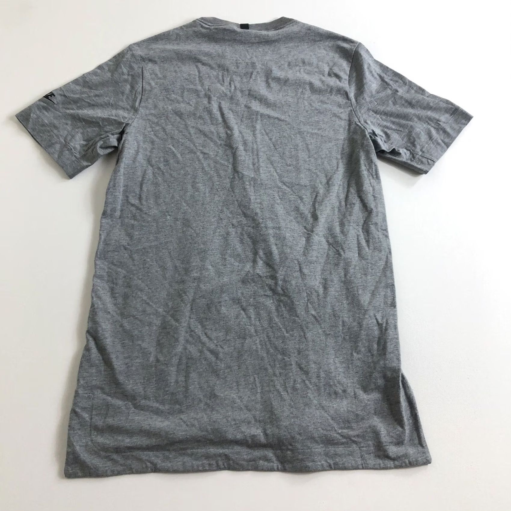 Nike VINTAGE Nike Air T Shirt Mens Size Medium Gray 1990s Active Red Tag Short Sleeve Size US M / EU 48-50 / 2 - 3 Thumbnail