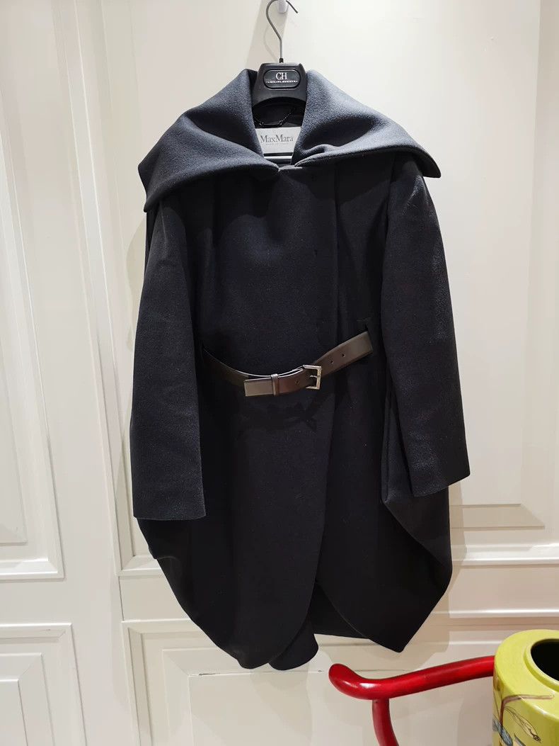 Max Mara Max Mara Coat Size M / US 6-8 / IT 42-44 - 2 Thumbnail