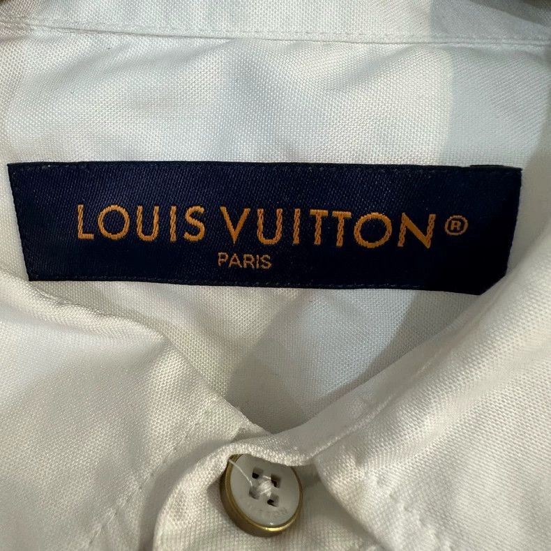 Louis Vuitton Louis Vuitton 24 New Pearl Button Embroidered Logo Shirt 25 Size US XS / EU 42 / 0 - 5 Thumbnail
