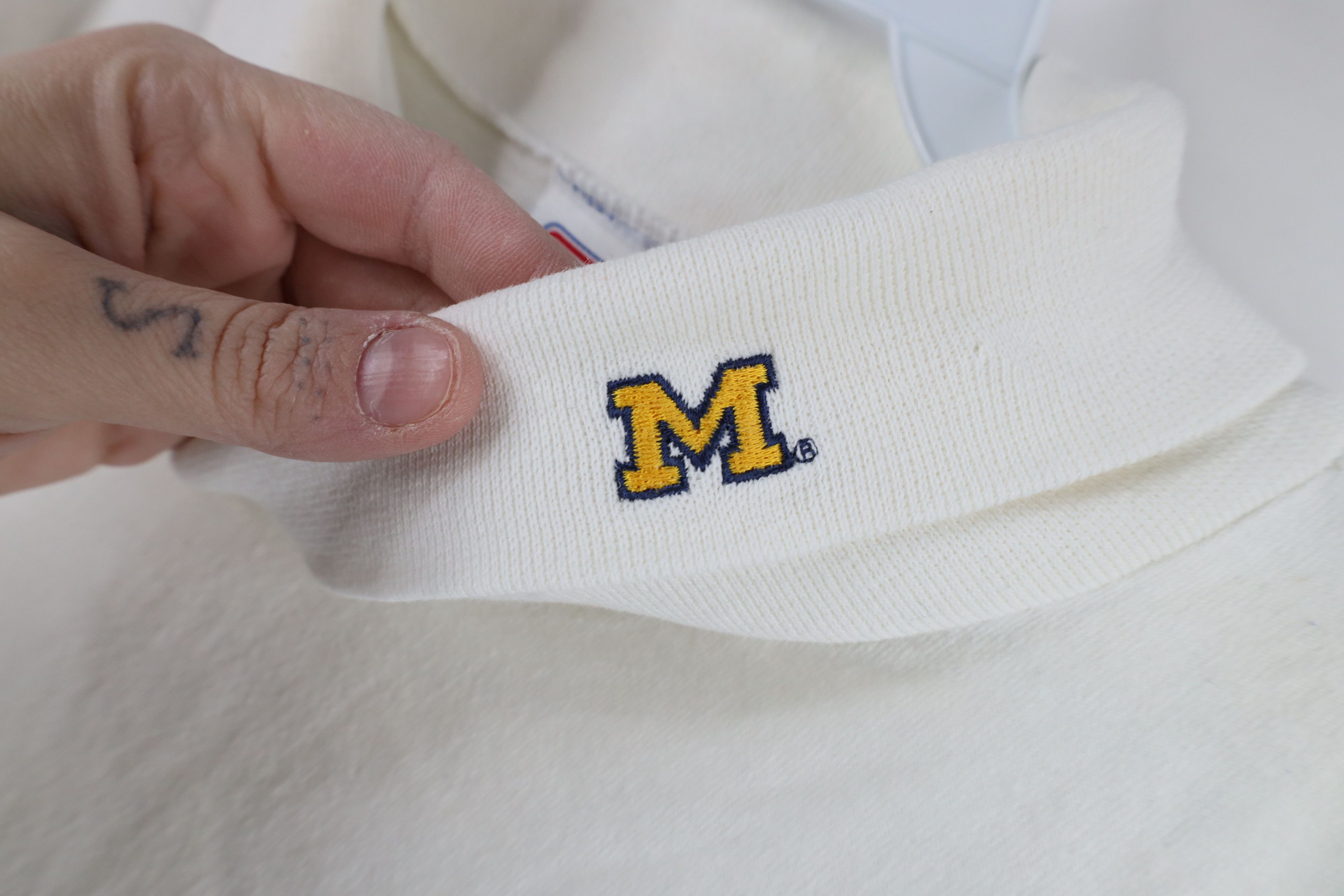 Vintage Vintage 90s University of Michigan Turtleneck T-Shirt USA Size US XL / EU 56 / 4 - 4 Thumbnail
