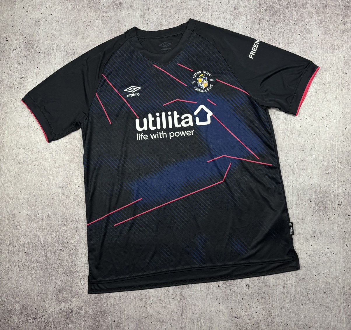 Umbro Luton Town 23-24 soccer jersey size XXL Tops