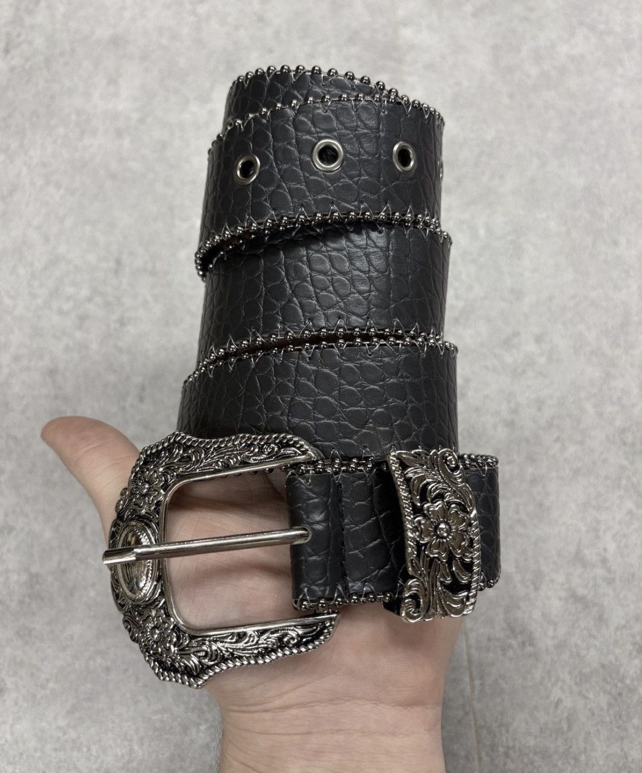 Japanese Brand 122 cm Y2k grunge western crocodile print black belt Size 34 - 1 Thumbnail