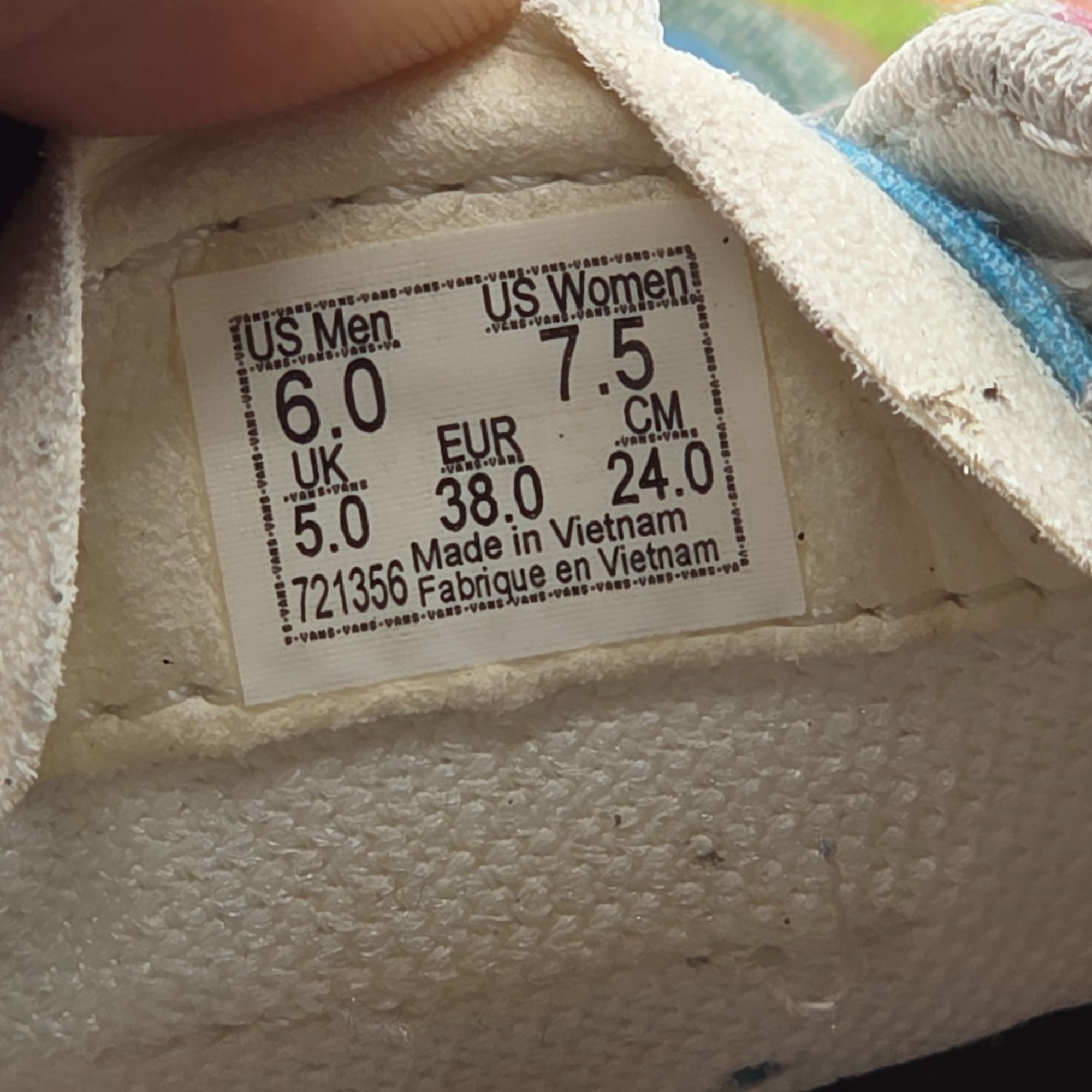 Vans Vans UltraRange Exo SE x Chris Johanson Womens Sizse 7.5 Ath Size US 7.5 / IT 37.5 - 6 Thumbnail