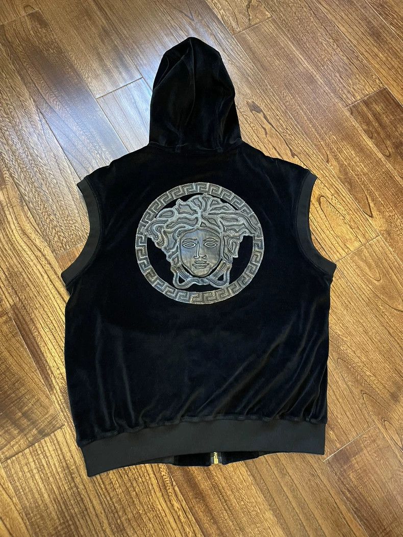 Versace Versace Black velvet sleeveless jacket Size US L / EU 52-54 / 3 - 1 Thumbnail