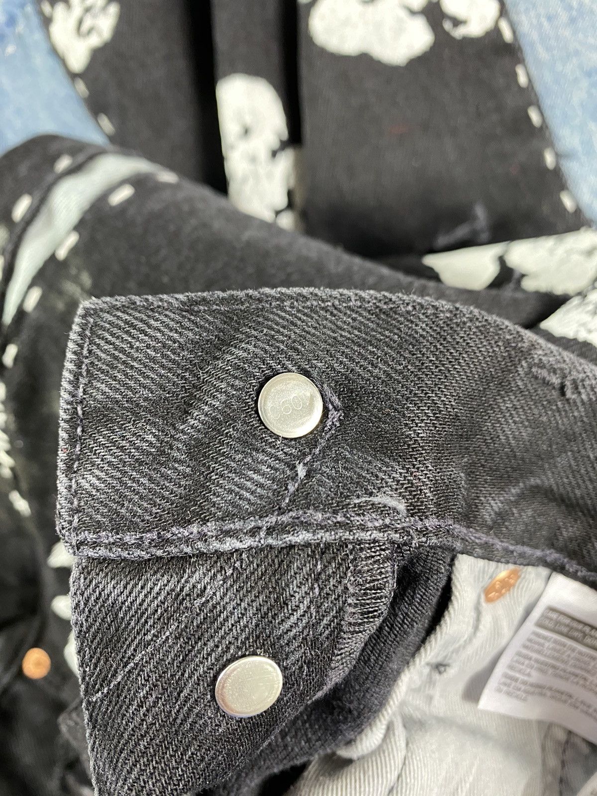 DENIM TEARS × Levi's DENIM TEARS Re-worked Levi’s [ PAIN ✞ ] Size US 28 / EU 44 - 24 Thumbnail