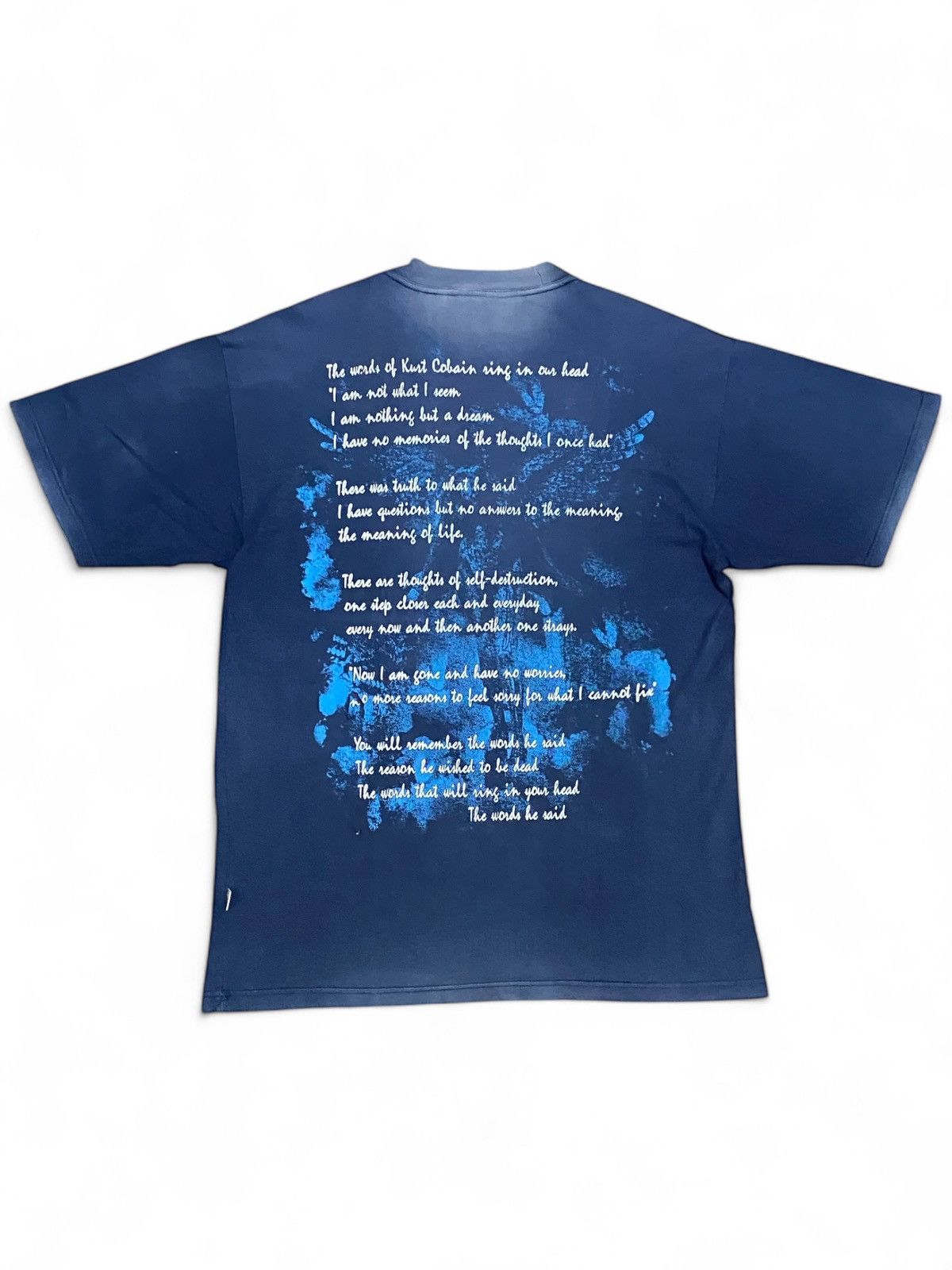 Nirvana Vintage Nirvana Kurt Cobain In Memorial 2000 Guitar Tshirt Size US L / EU 52-54 / 3 - 2 Thumbnail