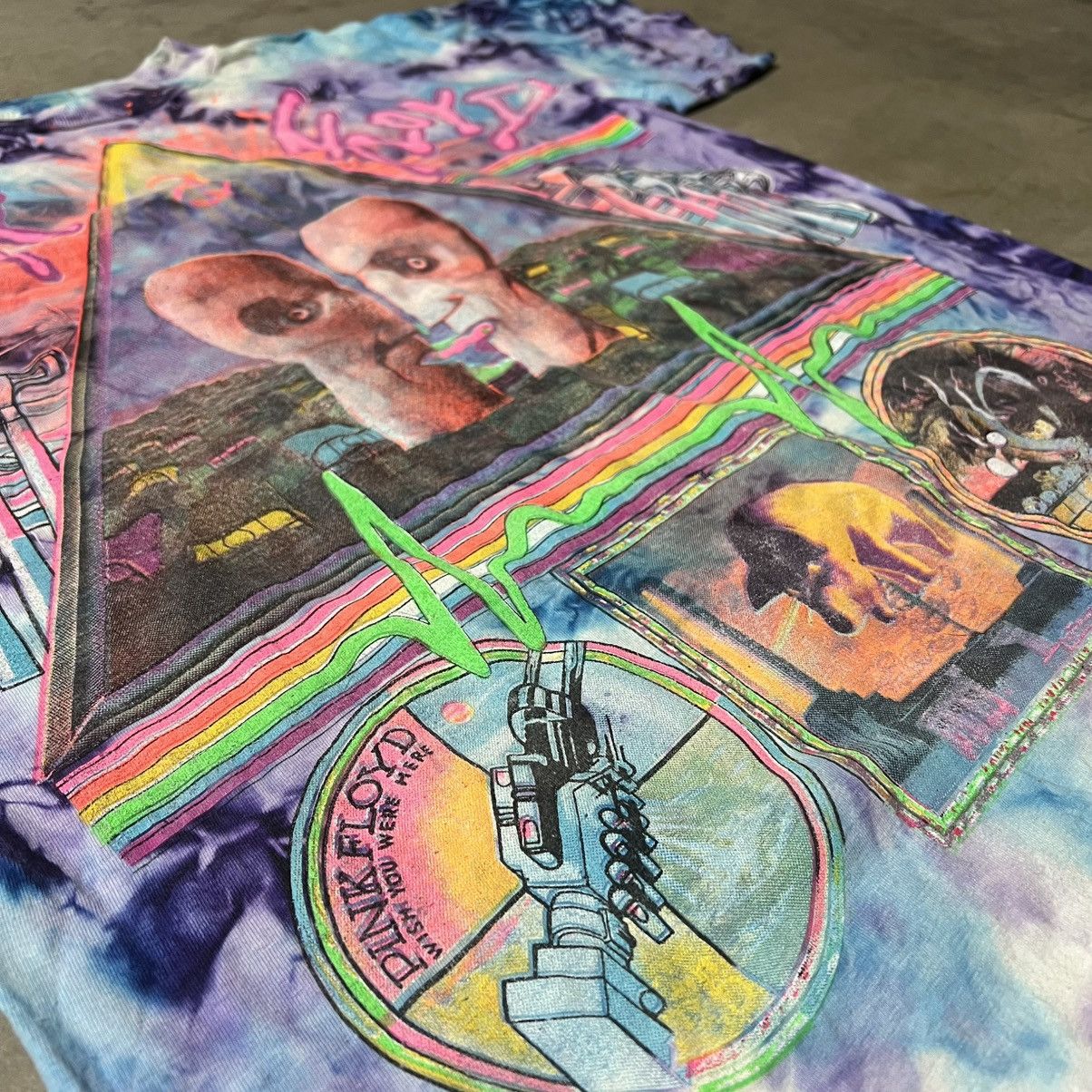 Band Tees × Vintage Vintage 80’s Pink Floyd Album Tribute AOP Band T-Shirt Size US XL / EU 56 / 4 - 5 Thumbnail