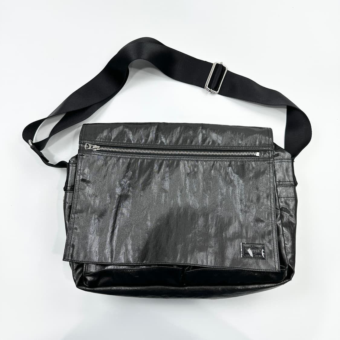 Porter Porter Yoshida SHINE Series PVC Coating Messenger Bag Size ONE SIZE - 1 Thumbnail