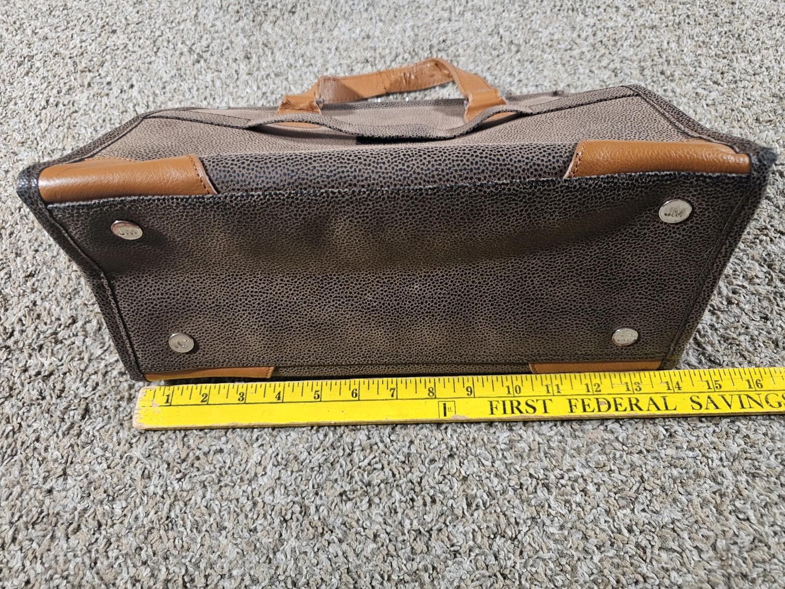 New York Yankees JM NEW YORK DOCTOR STYLE BAG Brown SEE PICTURES Size ONE SIZE - 5 Thumbnail