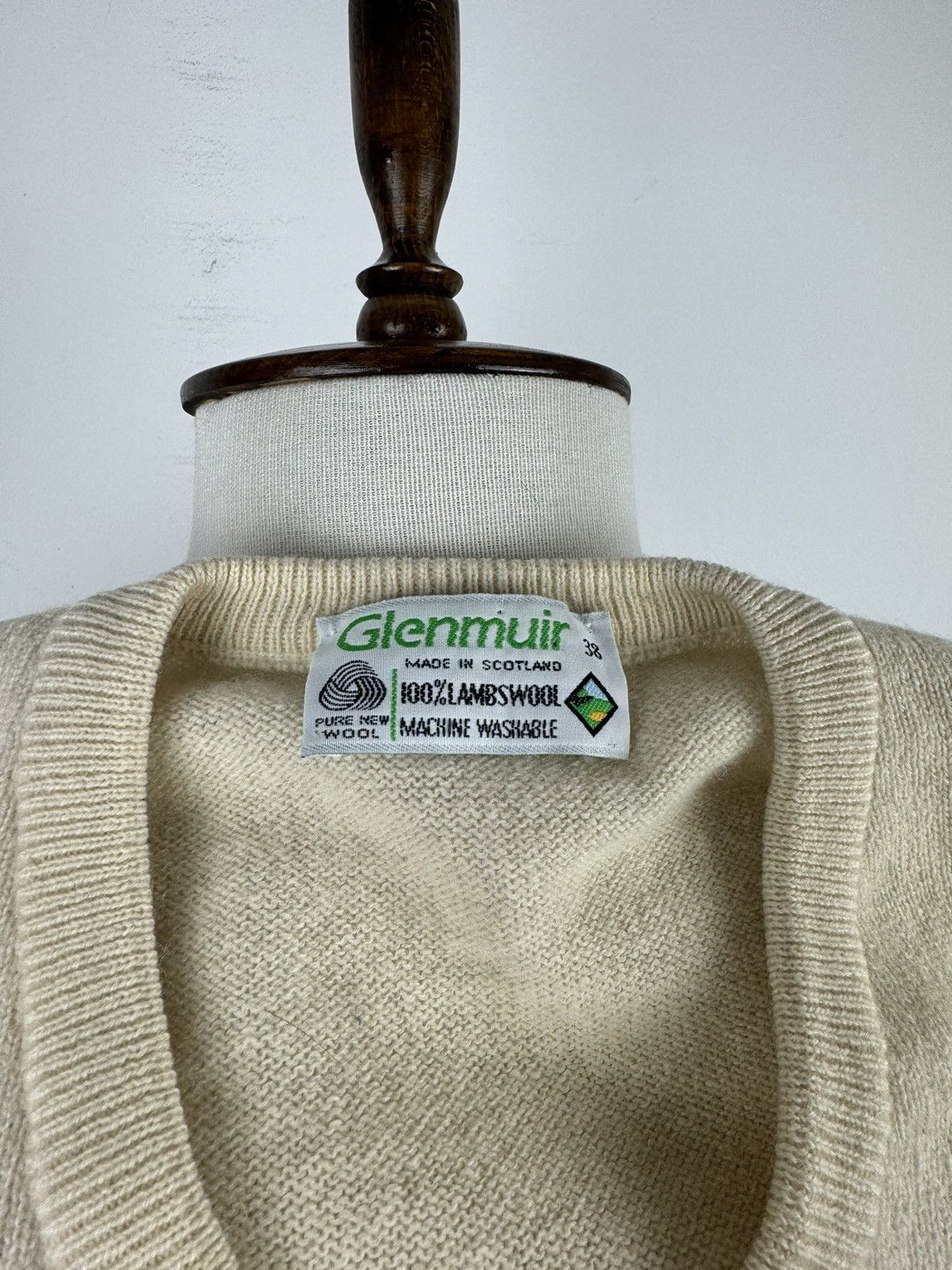 Vintage Men’s Glenmuir Wool Vest Sweater size 38 Size US M / EU 48-50 / 2 - 4 Thumbnail