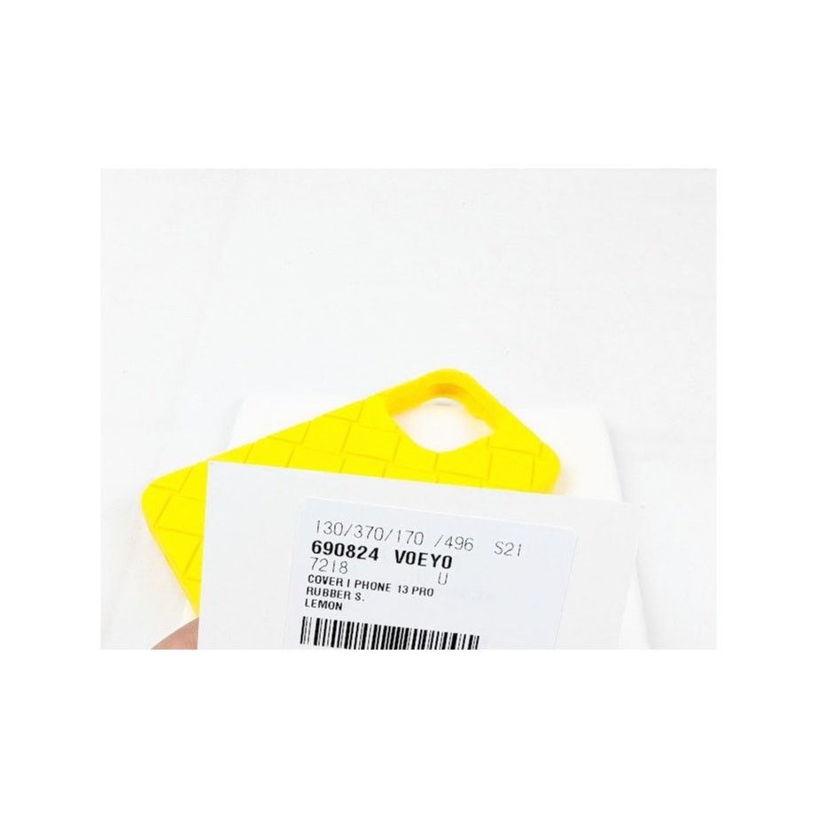 Bottega Veneta o1rshd1 Size: OS / Rubber Cover I Phone 14 Pro in Lemon Size ONE SIZE - 11 Thumbnail