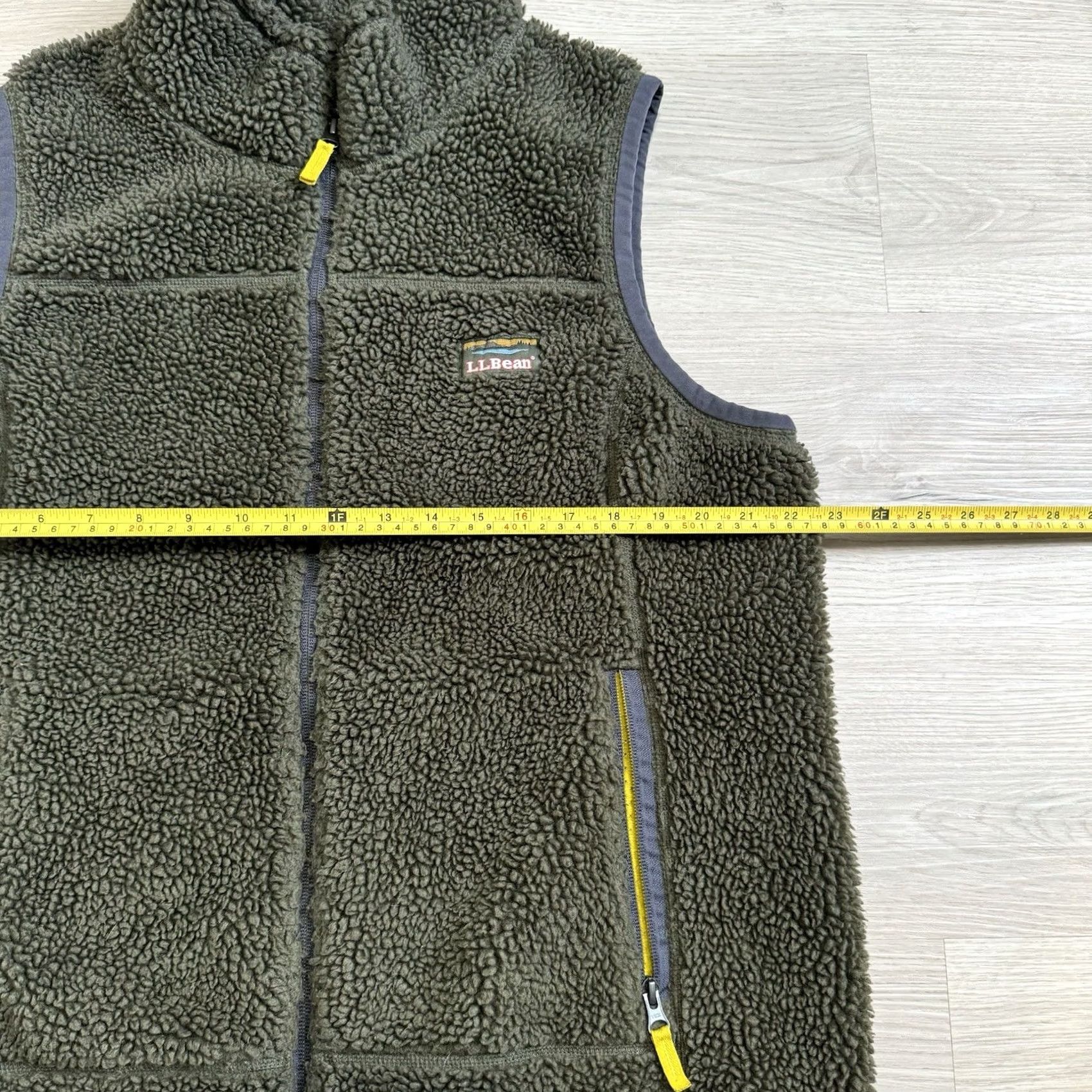 Vintage VINTAGE L.L. Bean Women’s Vest Fleece Deep Pile Olive Green Yellow Accents XL Vest Women Green Winter Fall Spring Summer Size XL / US 12-14 / IT 48-50 - 2 Thumbnail