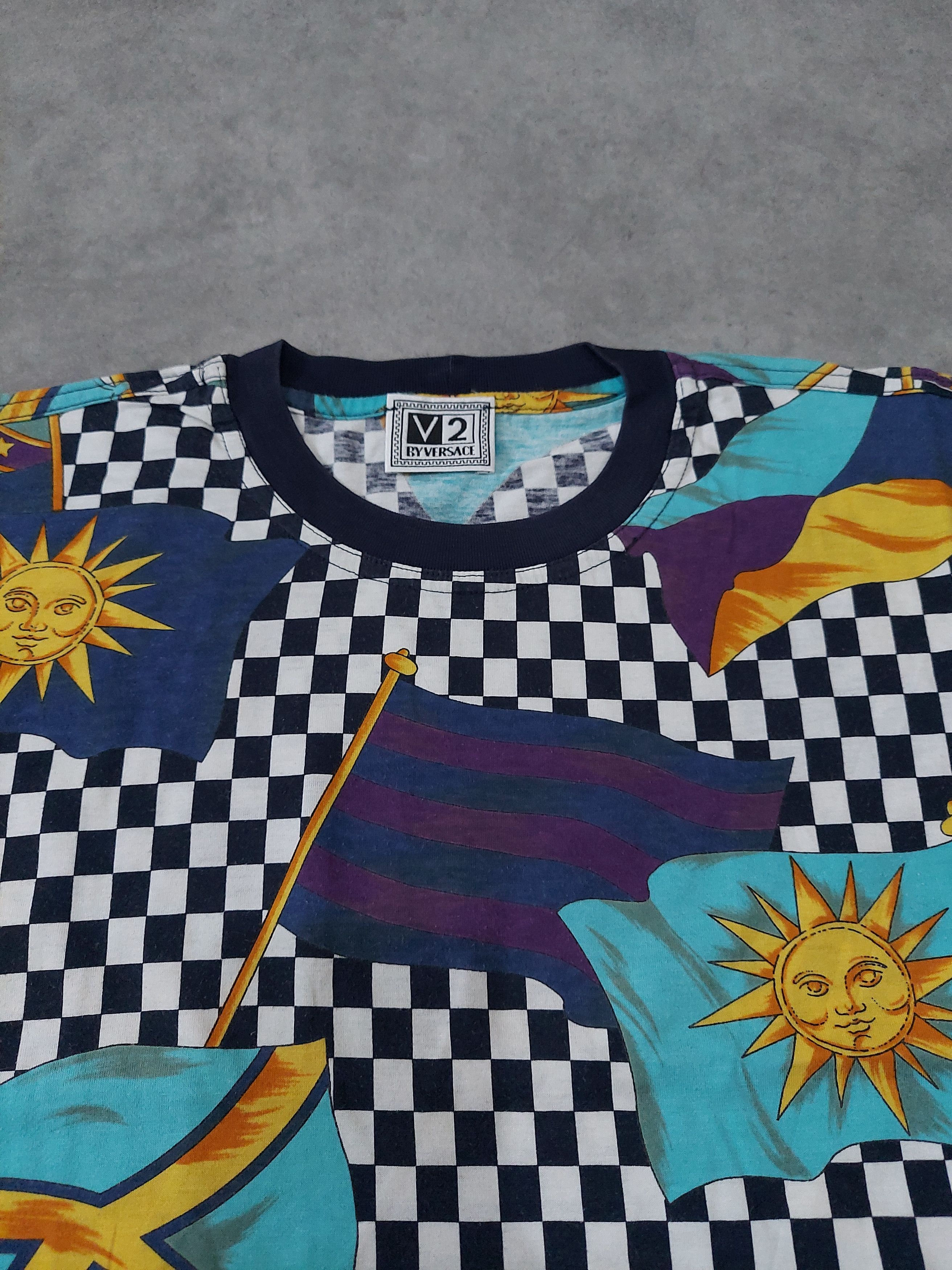 Versace Gianni Versace V2 90s Checker Flag Print T-Shirt (size 48) Size US M / EU 48-50 / 2 - 3 Thumbnail