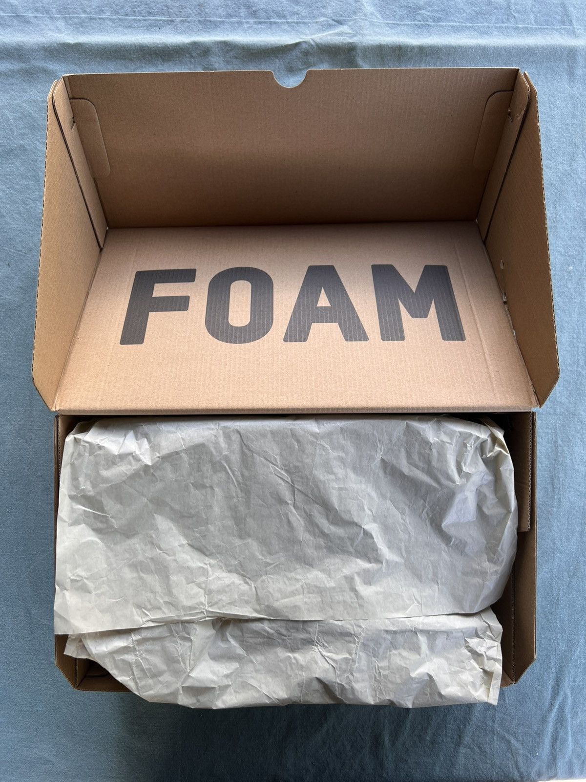Yeezy Yeezy Adidas Foamrunner Carbon 11 Men NEW Size US 11 / EU 44 - 5 Thumbnail