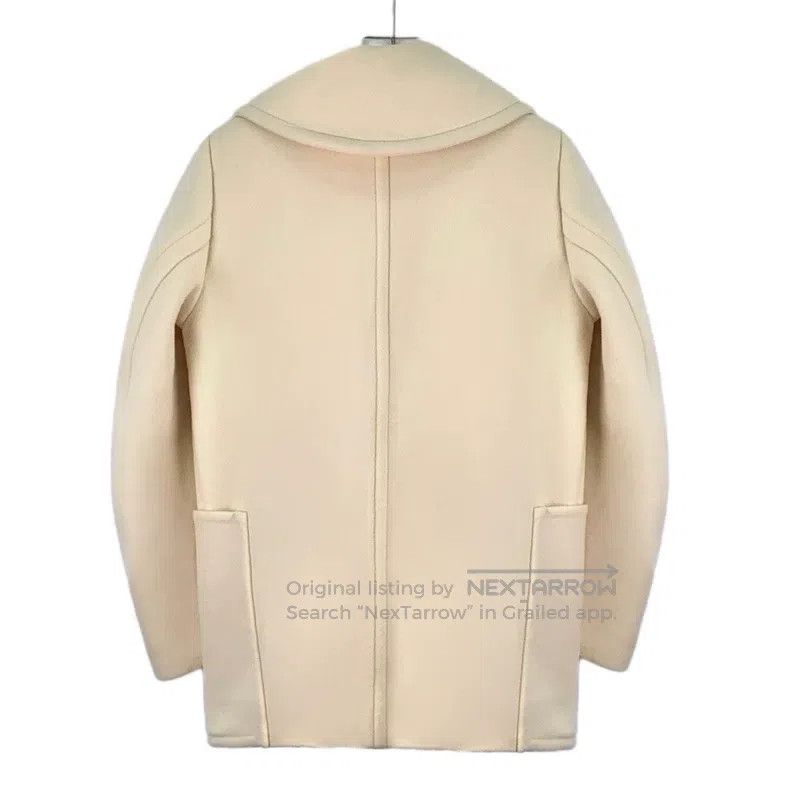Hermes Hermes Beige Wool Lapel Horn Button Long Sleeve Coat Size XXS / US 00 / IT 34 - 2 Thumbnail
