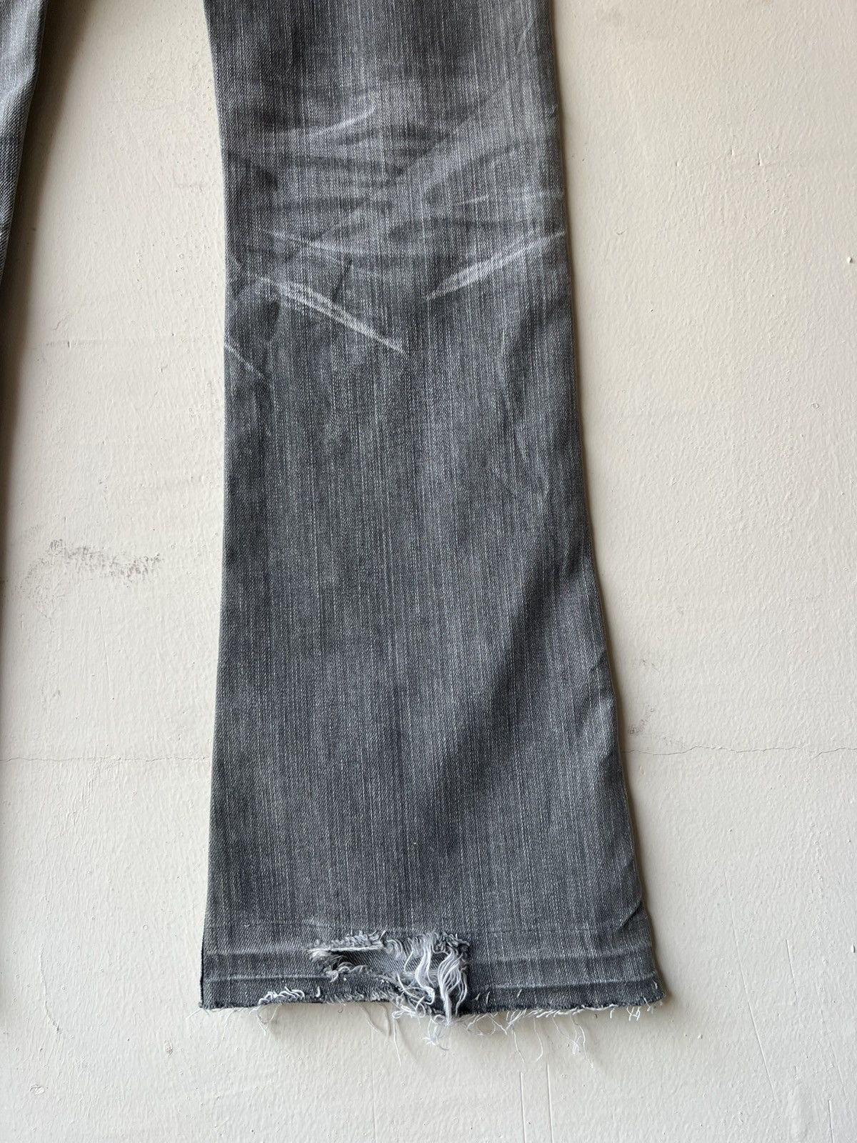 Tornado Mart Tornado Mart Distressed Fade Denim Flare Jeans Size US 31 - 19 Thumbnail