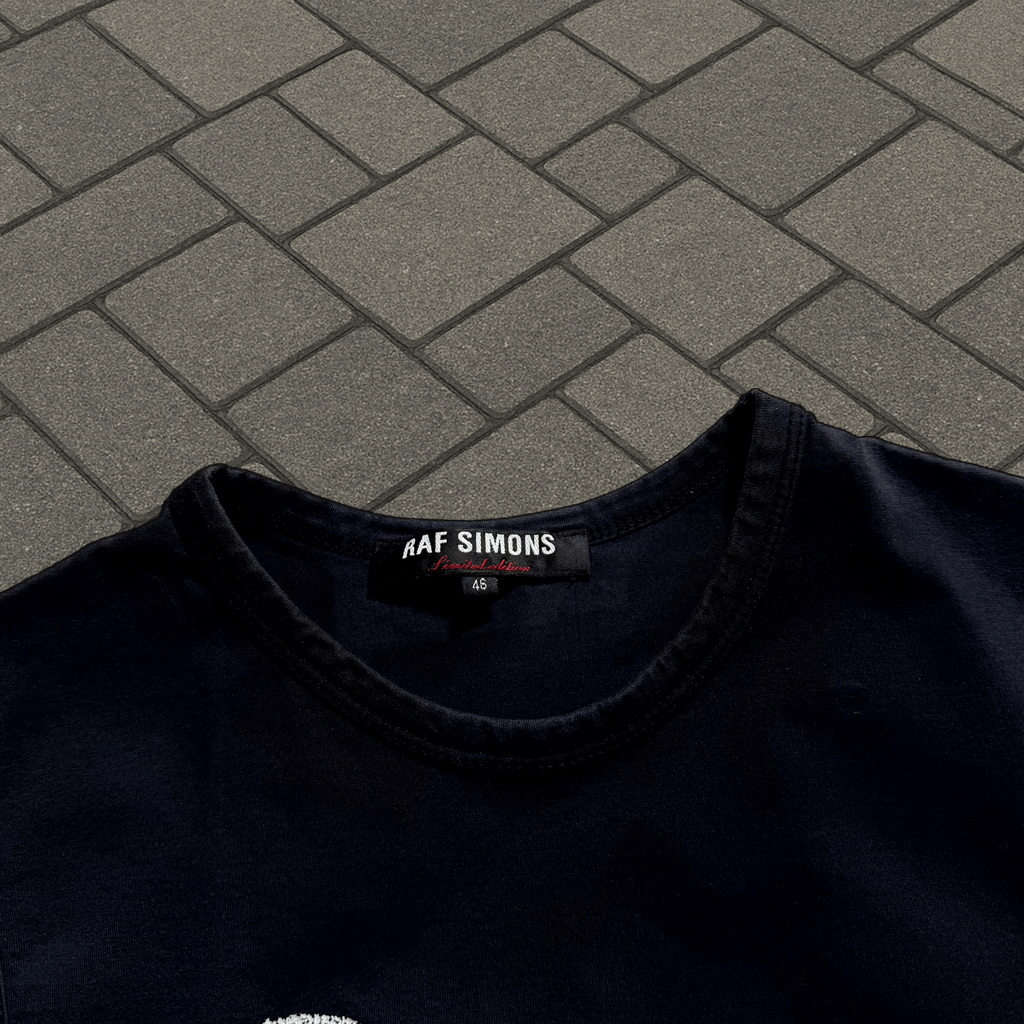 Raf Simons FW05 Raf Simons Peter De Potter Tank Size US S / EU 44-46 / 1 - 3 Thumbnail