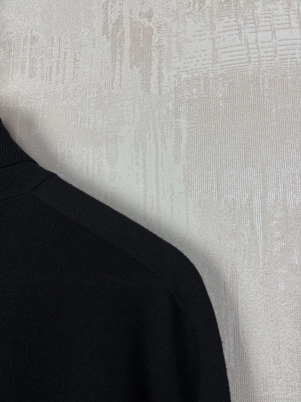 Cos COS Turtleneck Wool Sweater Jumper Size US S / EU 44-46 / 1 - 14 Thumbnail