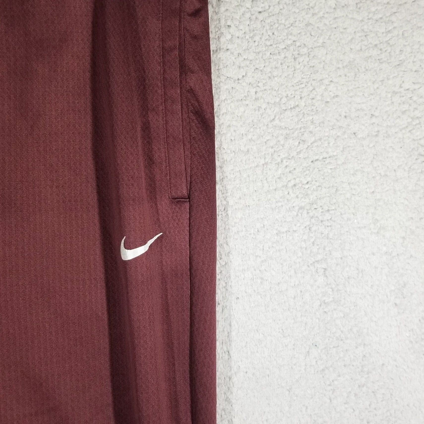 Nike Nike Track Pants Mens XXL Burgundy Crush/Black Therma-FIT Water-Repellent Sphere Miler Pants Trousers Size US 39 - 3 Thumbnail