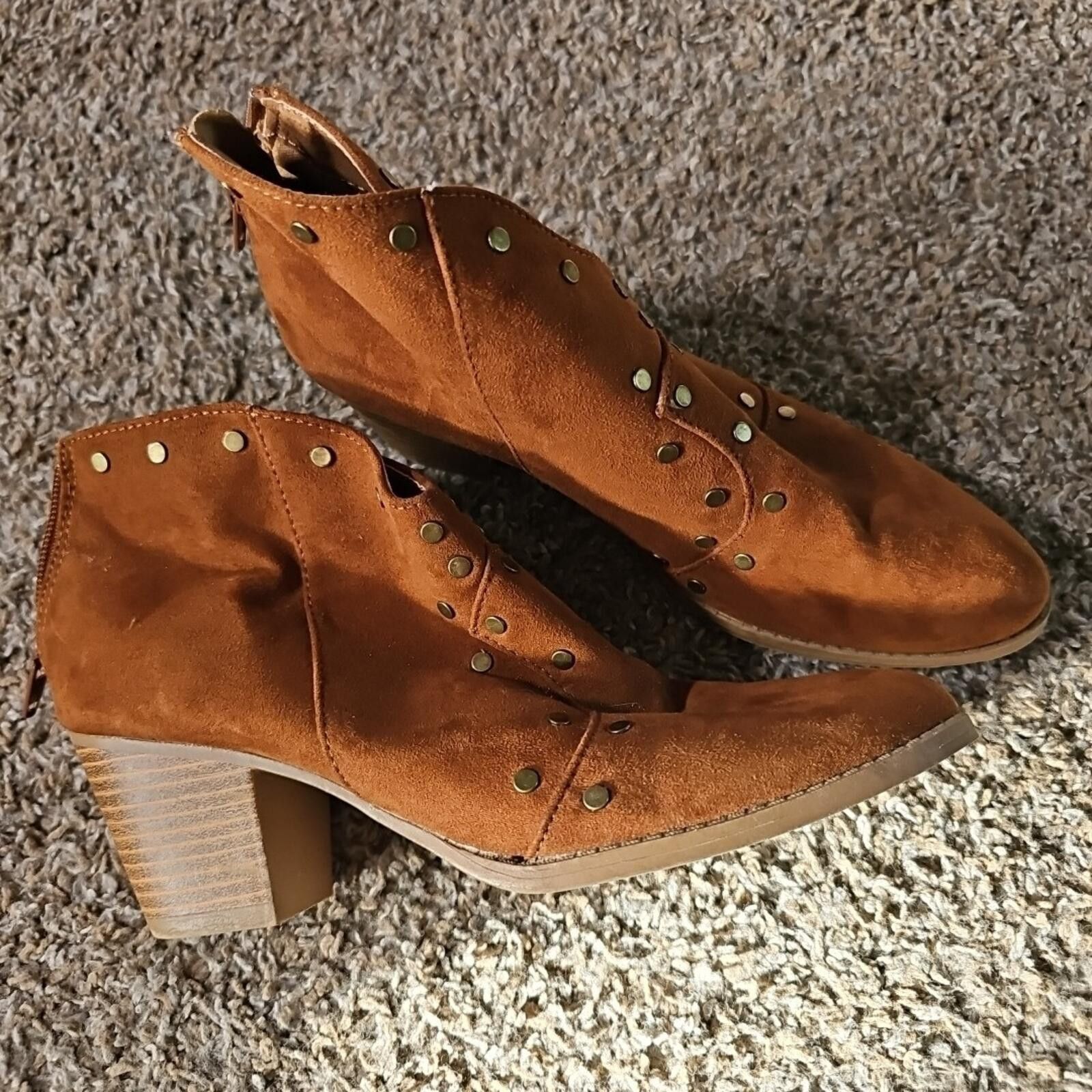 rue21 Rue21 Etc Zip Chukka Boots Sz 6 Size US 6 / IT 36 - 1 Thumbnail