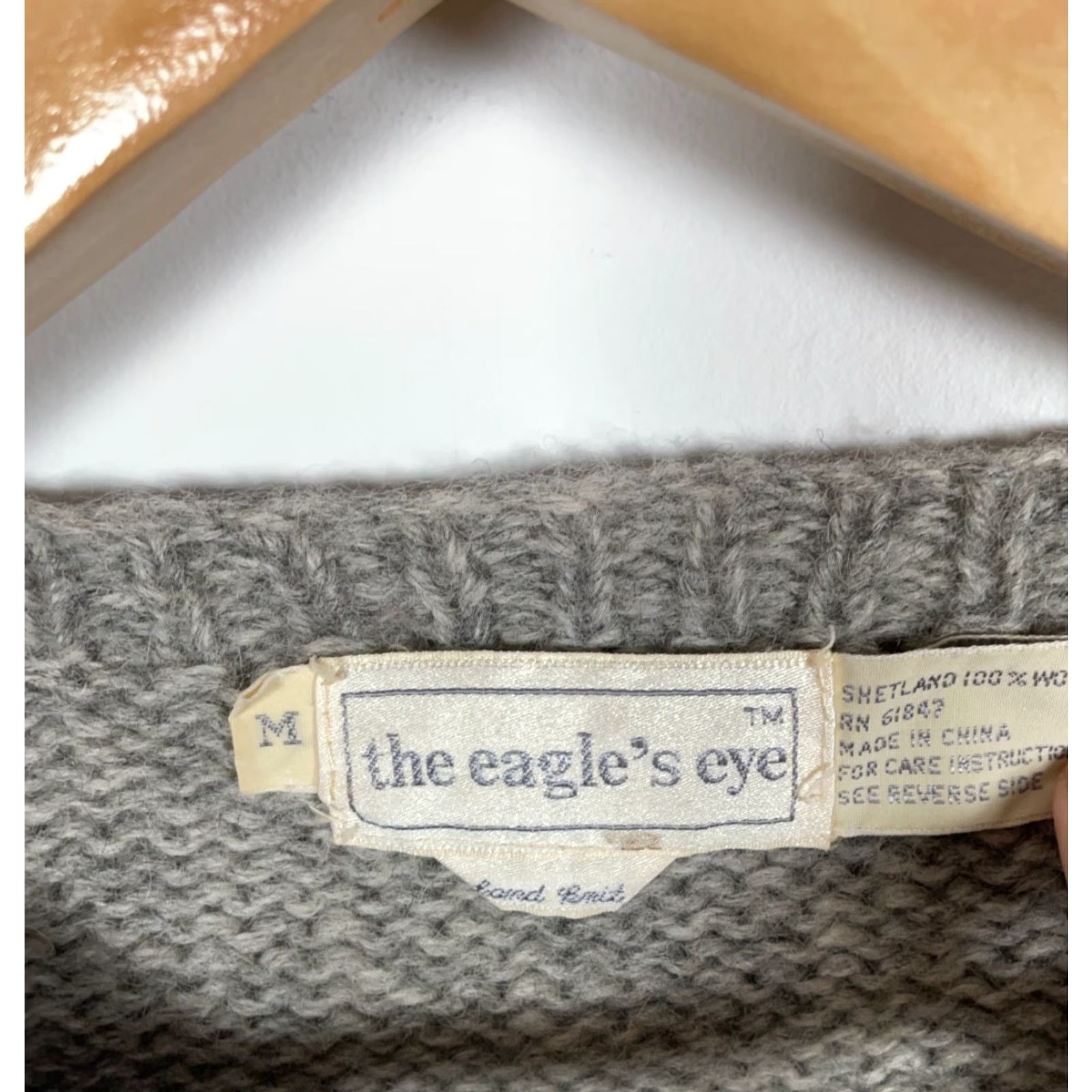 Vintage VINTAGE Eagle's Eye Sweater Women's Medium Gray Cable-Knit Geometric Cat Heart Sheep Retro 90s Size M / US 6-8 / IT 42-44 - 3 Thumbnail