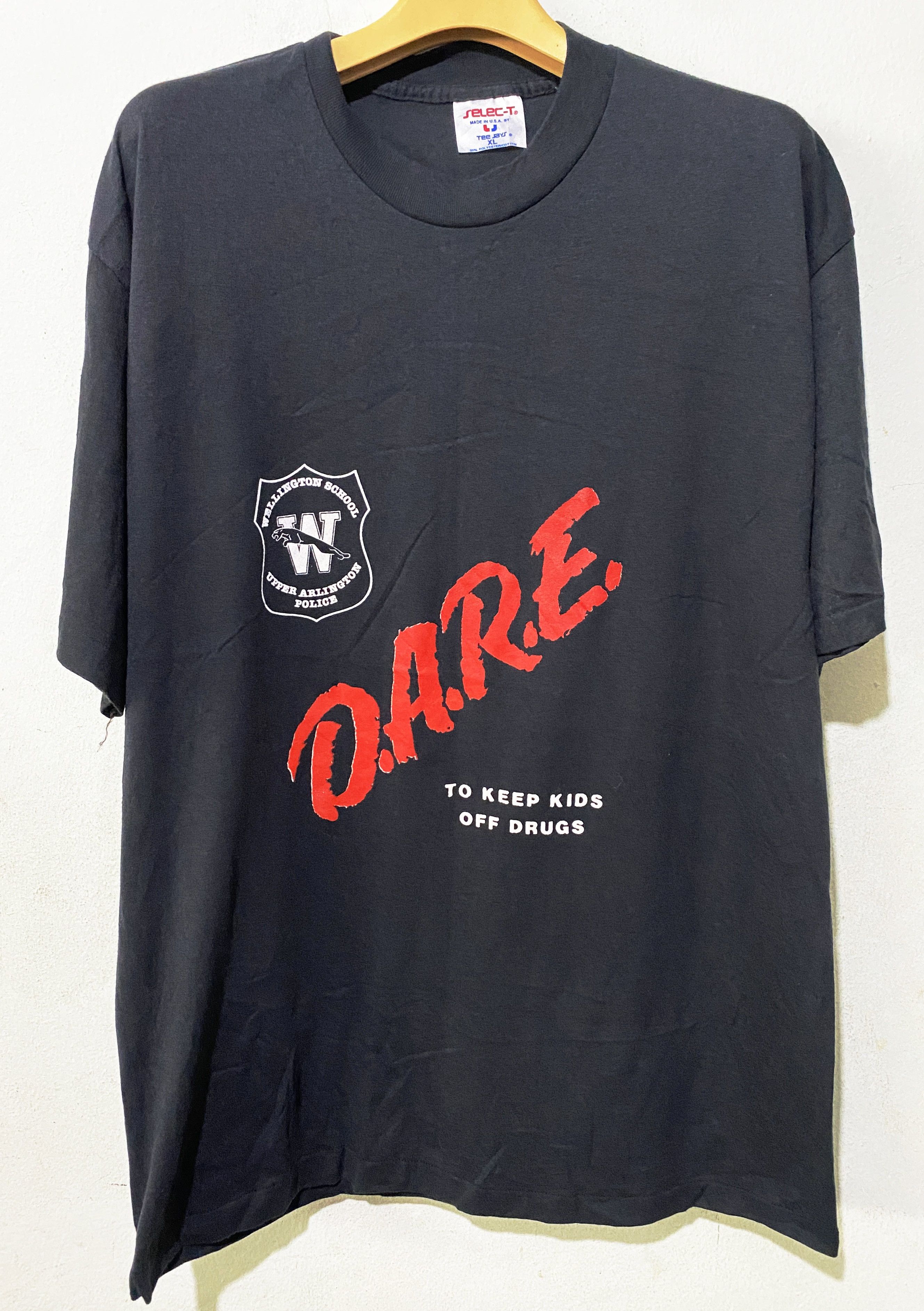 D.A.R.E × Vintage Vintage 80s DARE To Keep Kids Off Drugs Red Tee Size US XL / EU 56 / 4 - 1 Thumbnail