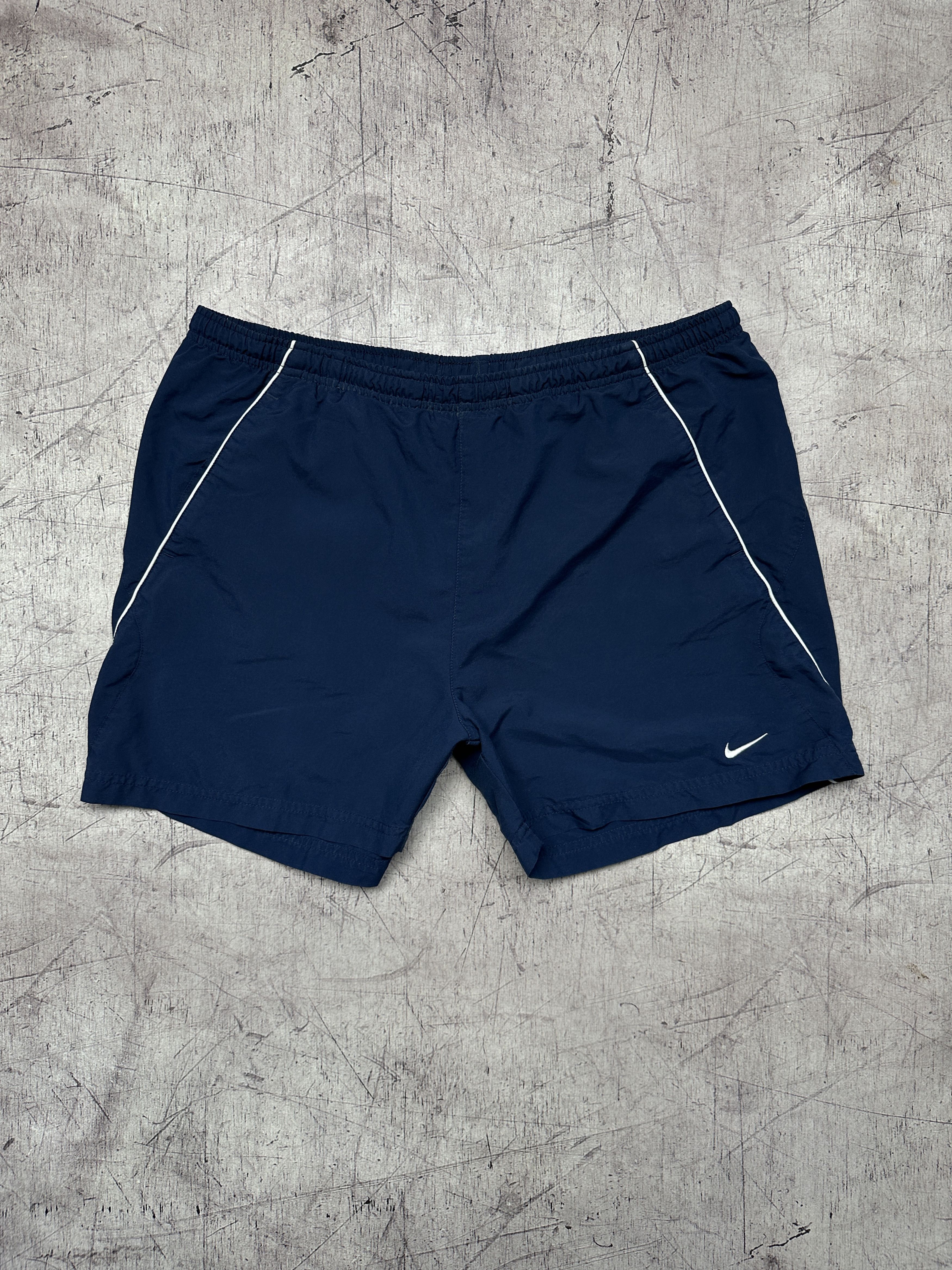 Nike Nike Vintage Mens Nylon Shorts Size US 34 / EU 50 - 1 Thumbnail