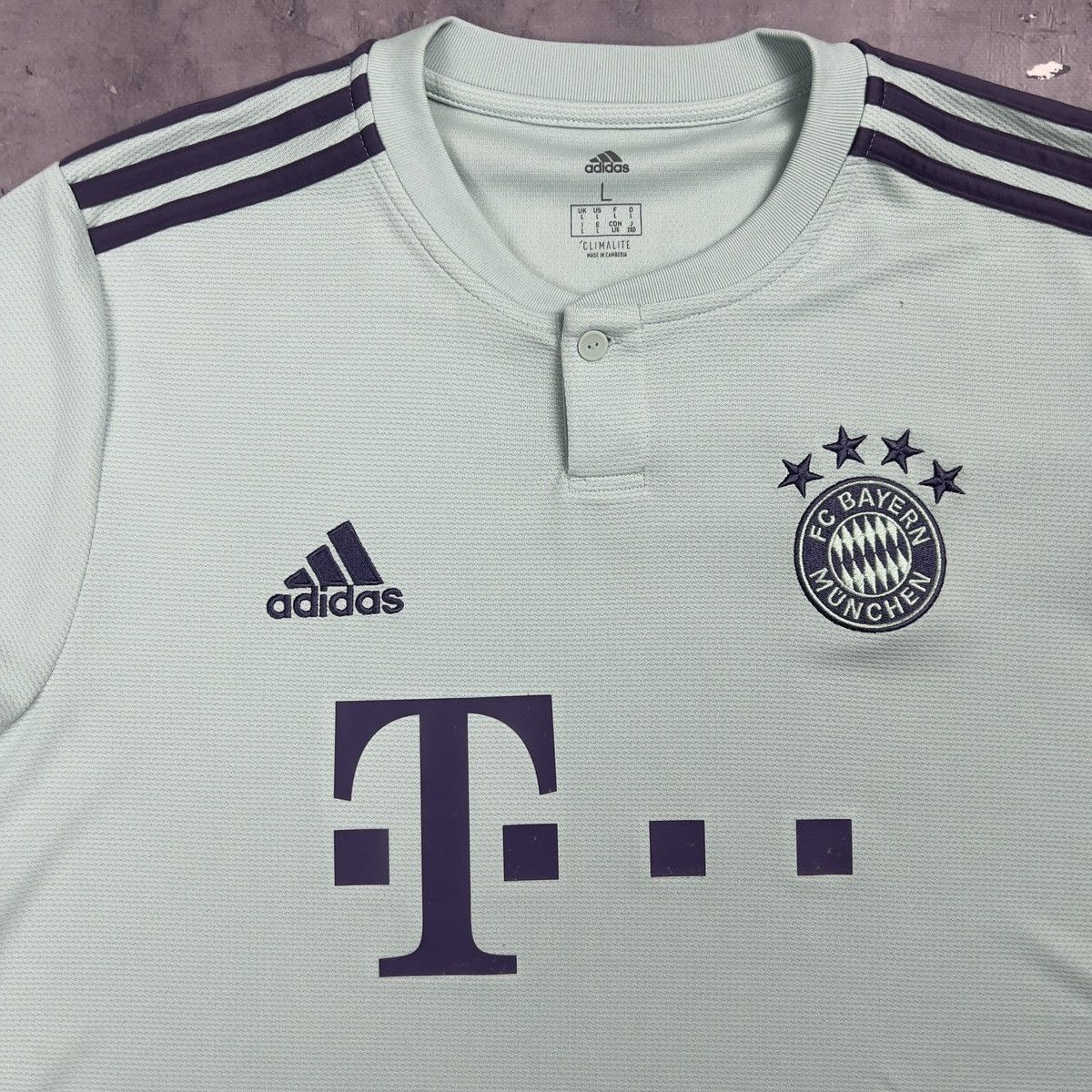 Other Rare! Adidas Fc Bayern Munchen Soccer Jersey Shirt Away Size US L / EU 52-54 / 3 - 5 Thumbnail
