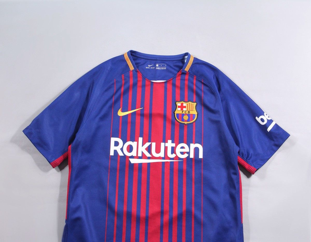 Nike MESSI Nike Barcelona Vintage Soccer Football Jersey Shirt M Size US M / EU 48-50 / 2 - 3 Thumbnail