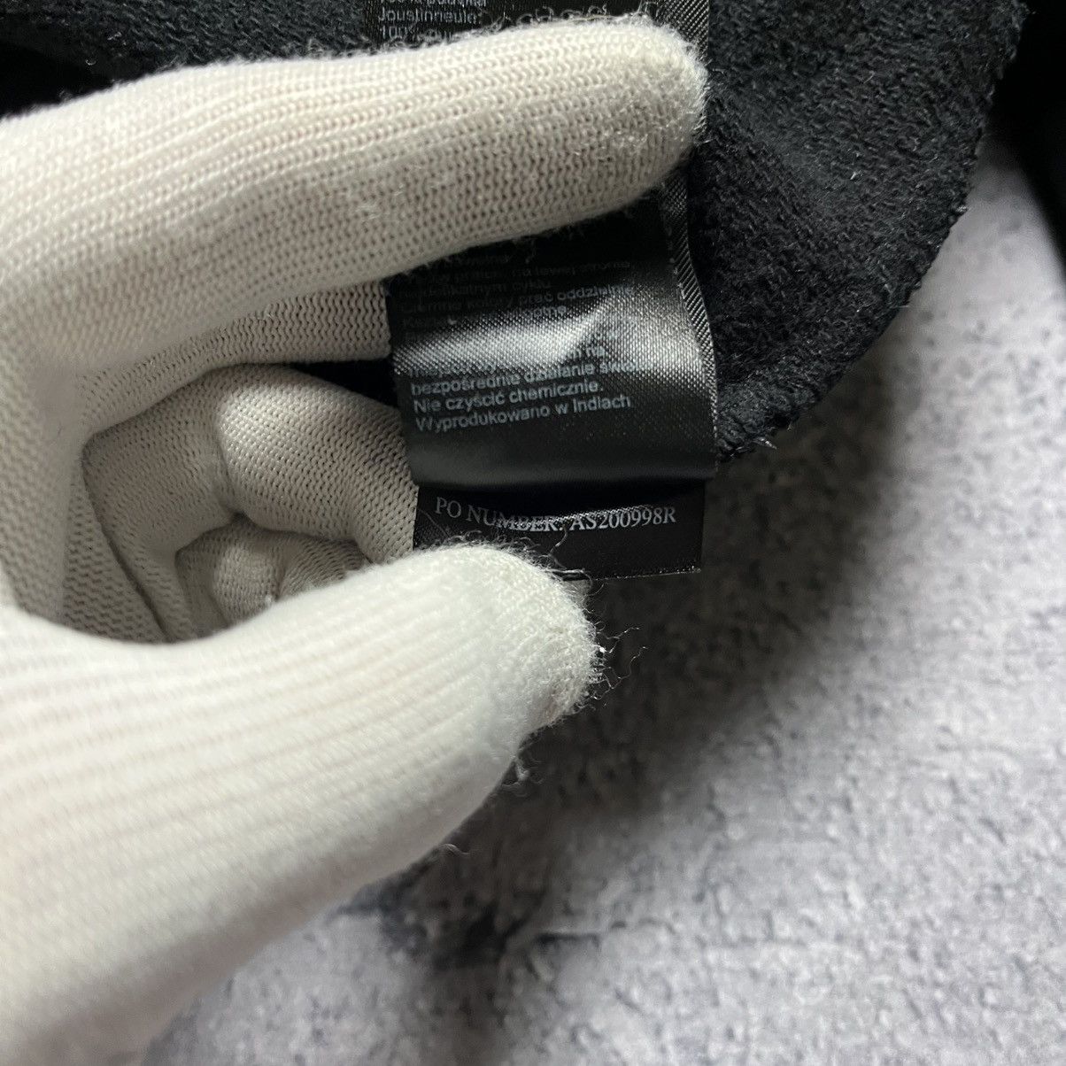 Allsaints Vintage Allsaints Basic Black Sweatshirt Streetwear Y2K Size US S / EU 44-46 / 1 - 12 Thumbnail