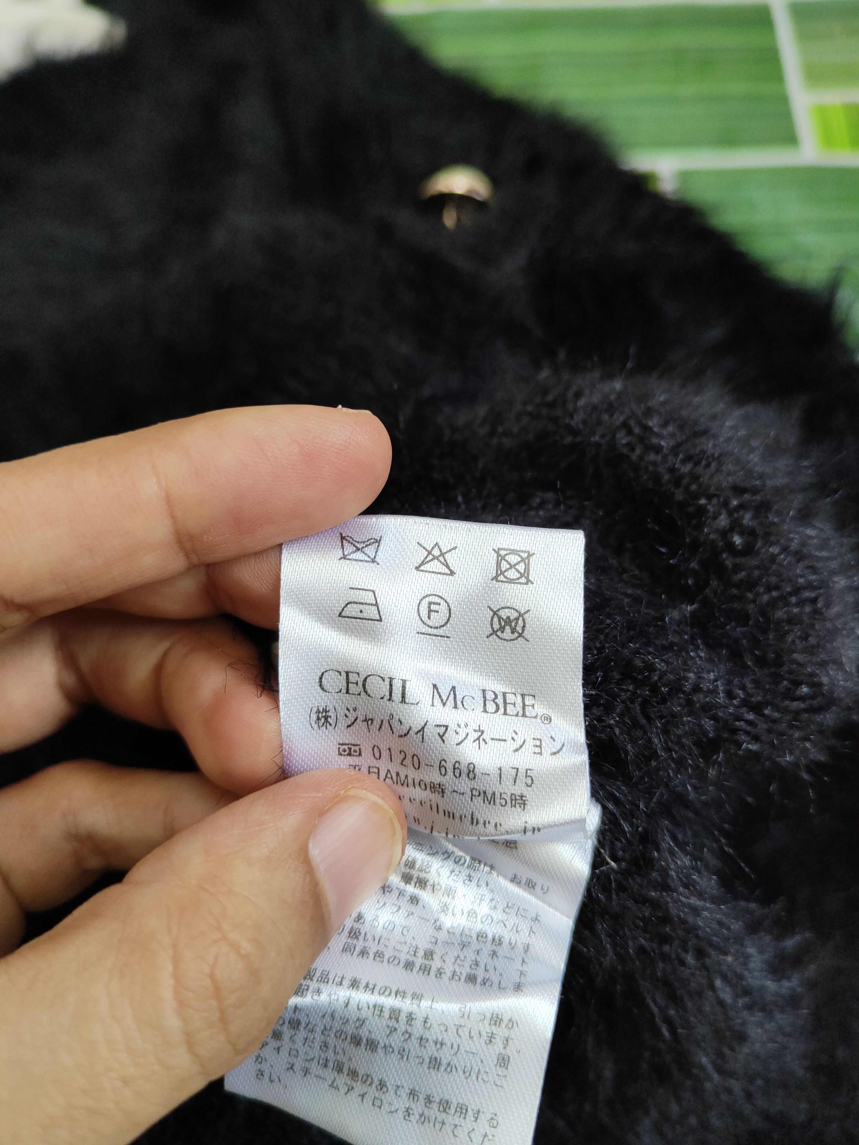 Japanese Brand × Vintage Cecil McBee Black Fur Mohair Knitwear Cardigan #S2073 Size M / US 6-8 / IT 42-44 - 11 Thumbnail
