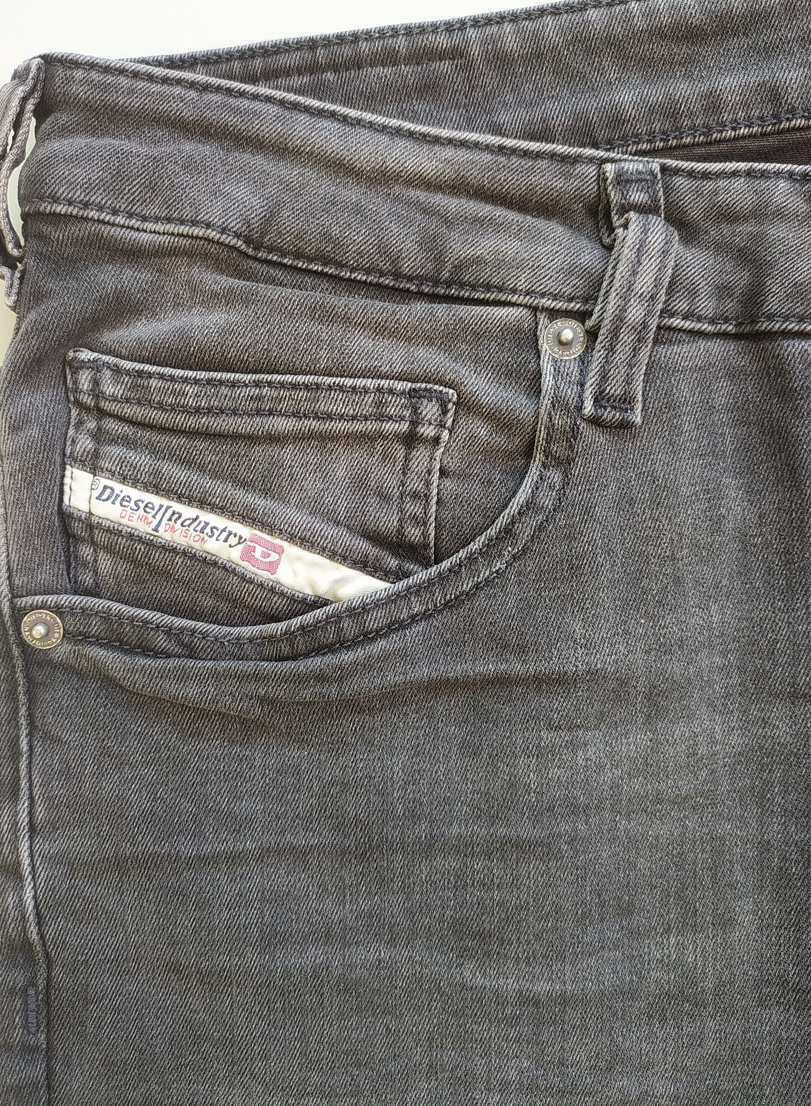 Diesel Diesel D-YENNOX-0IHAV Men's Jeans Free Shipping T/ 9824 Size US 32 / EU 48 - 10 Thumbnail