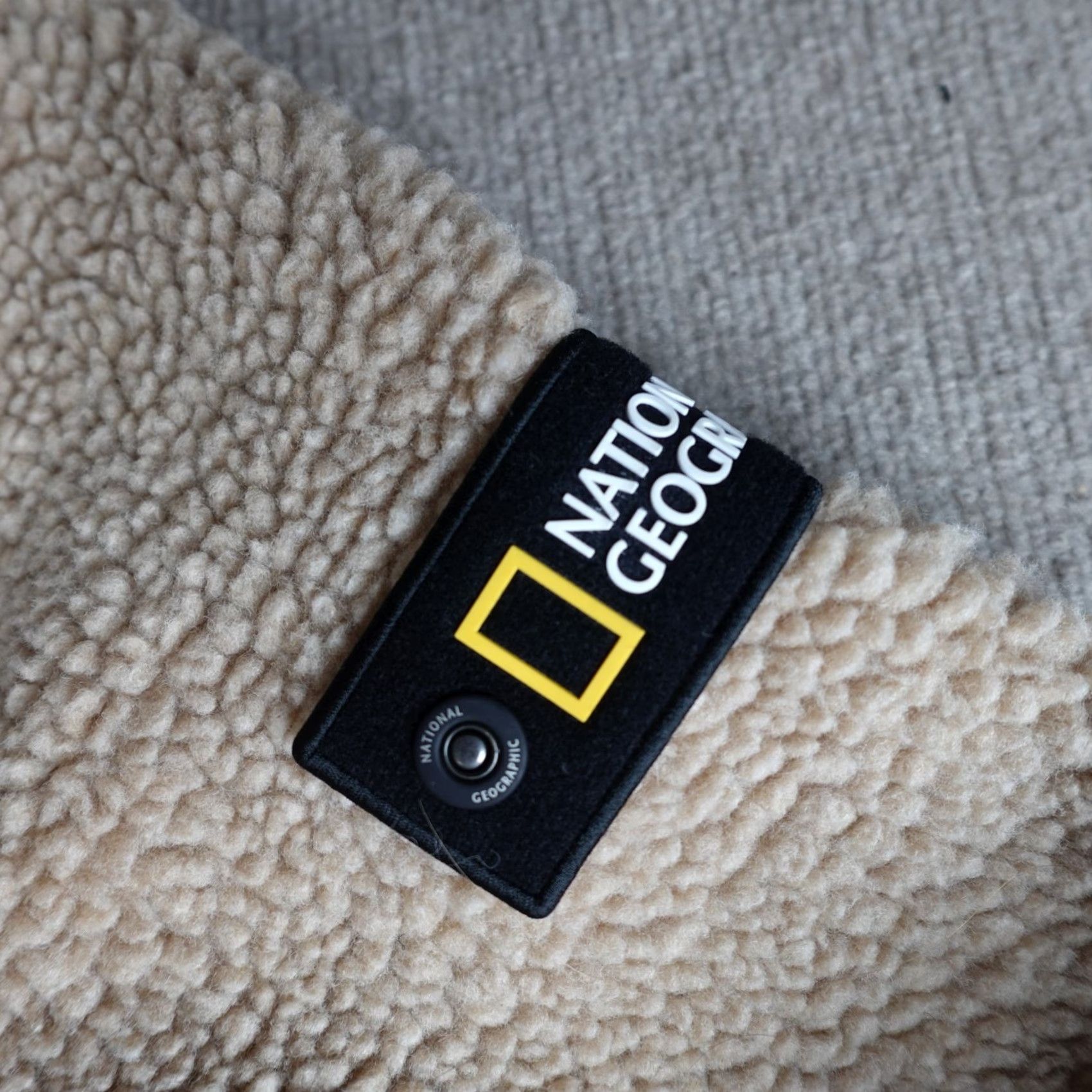 Vintage VINTAGE National Geographic Jacket Medium Full Zip Hoodie Fleece Size US M / EU 48-50 / 2 - 2 Thumbnail