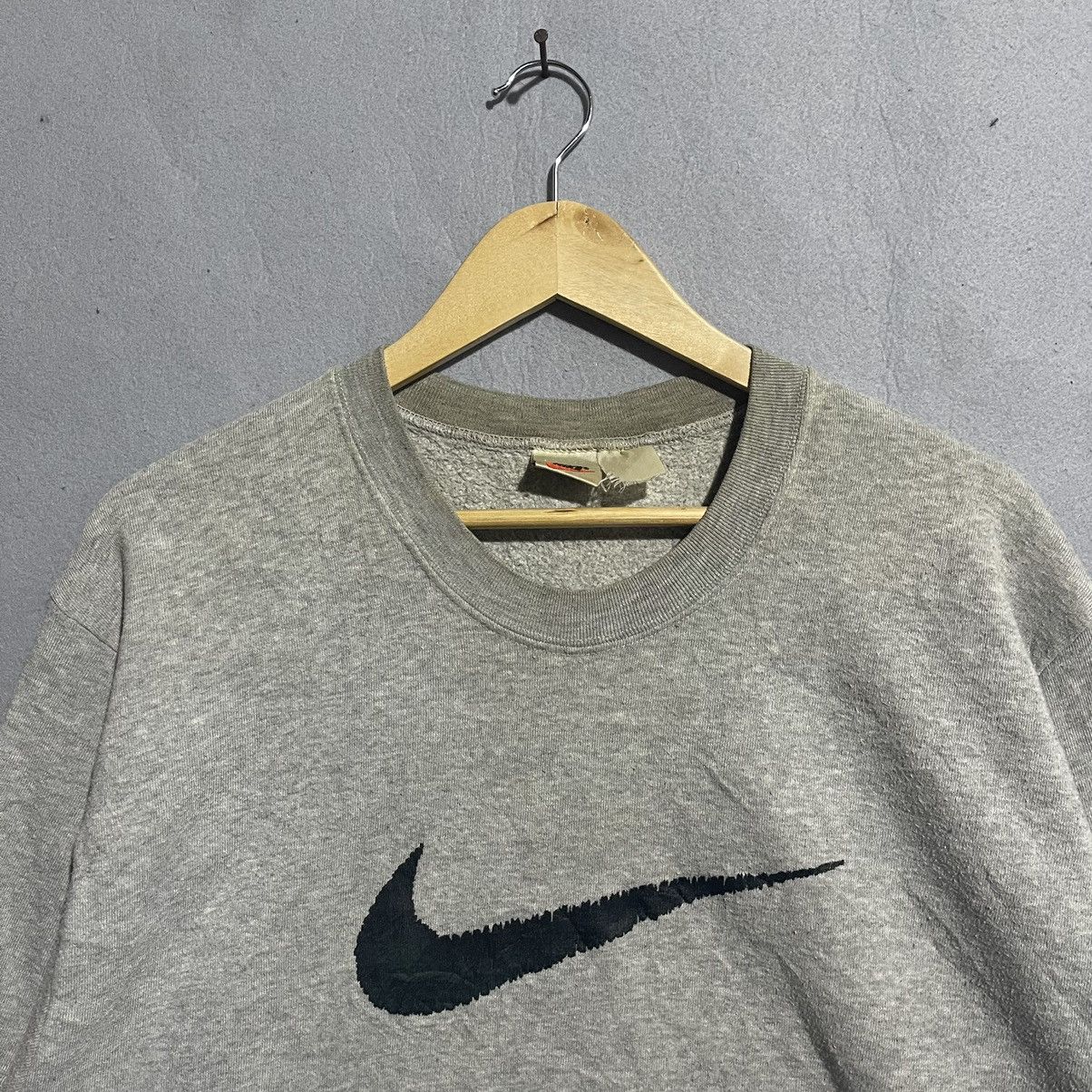 Nike 1990s Nike Swoosh Crewneck Sweatshirt Grey Size US L / EU 52-54 / 3 - 2 Thumbnail