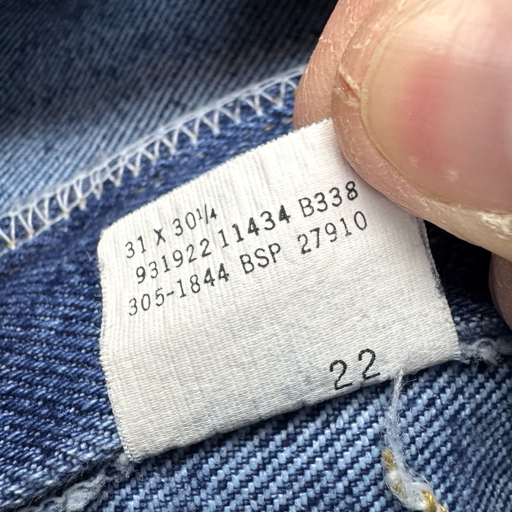 Lee VINTAGE Lee Jeans Womens 14 Med High Rise Mom Jeans High Waisted 90s USA Blue 30 in Inseam 14 Regular Rise High Womens Jeans 90s USA Lee Regular Size 36" / US 14 / IT 50 - 6 Thumbnail