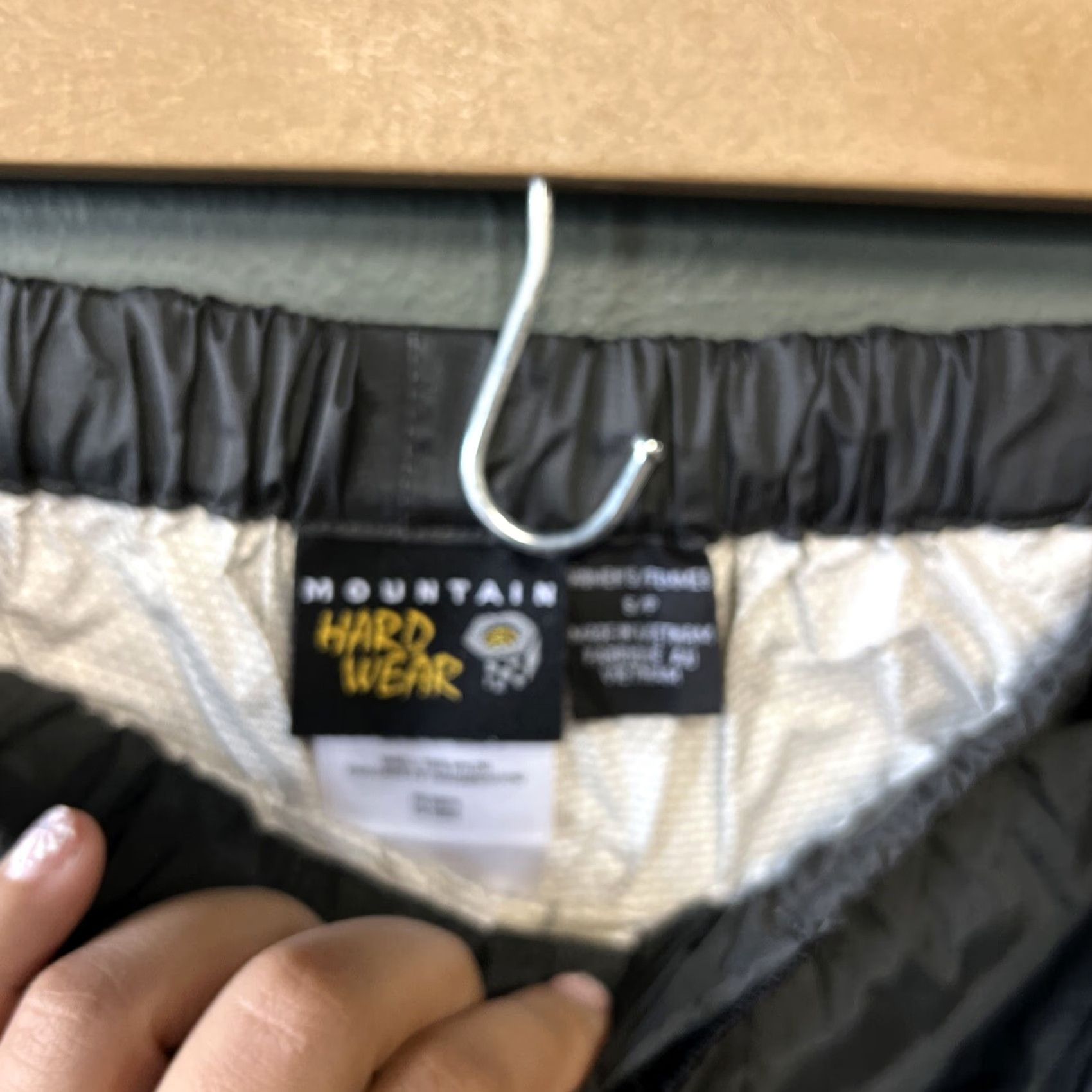 Mountain Hardwear Mountain Hardwear Pants Women Small Gray Conduit DT Side Zip Snow Pants Pockets Water Resistant Hiking Skiing Size 28" / US 6 / IT 42 - 3 Thumbnail