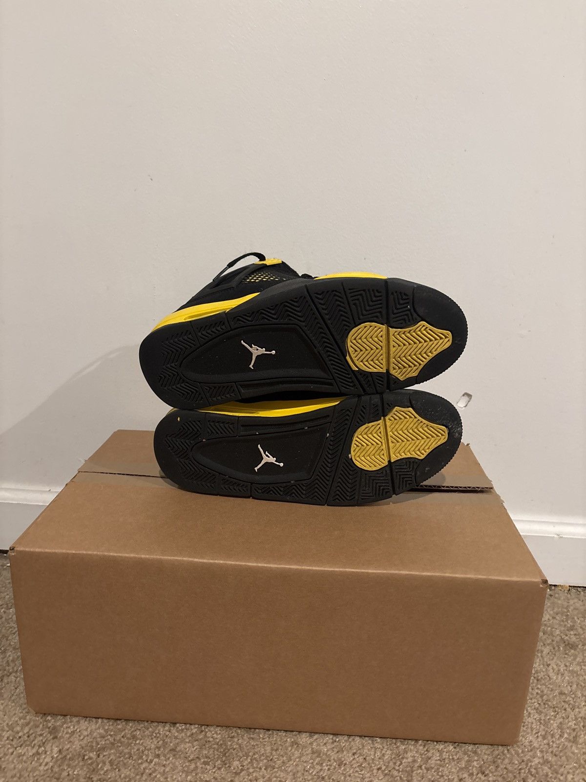 Jordan Brand Air Jordan 4 Retro Yellow Thunder Size US 7.5 / EU 40-41 - 5 Thumbnail