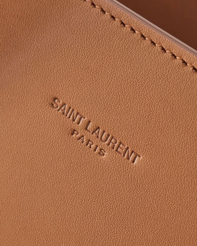 Saint Laurent Paris o1tp1o1224 Size: OS/Shoulder Bag in Brown Size ONE SIZE - 7 Thumbnail