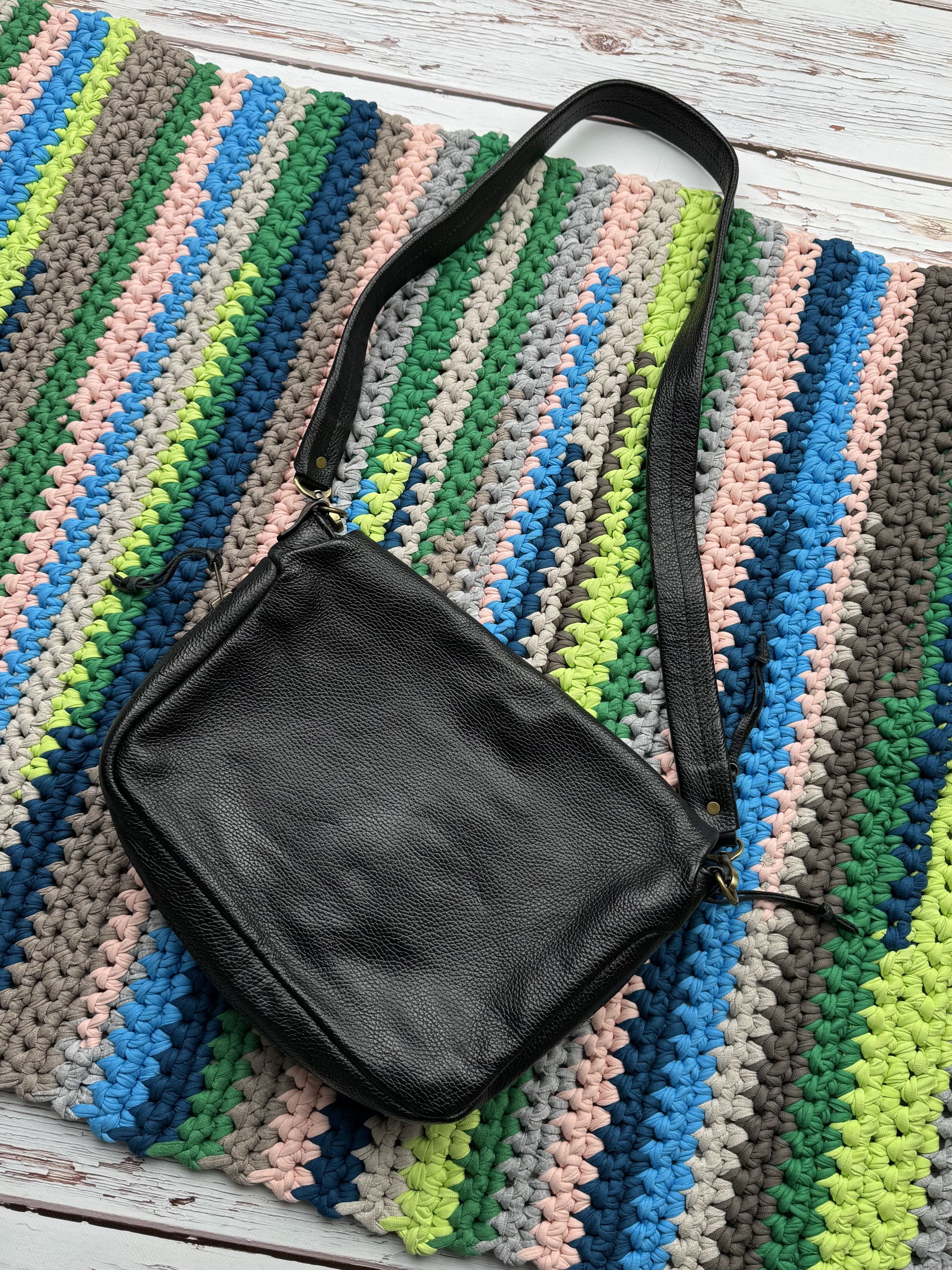 Japanese Brand Vintage Leather Bag With Zippers (ET1)(D15) Size ONE SIZE - 7 Thumbnail