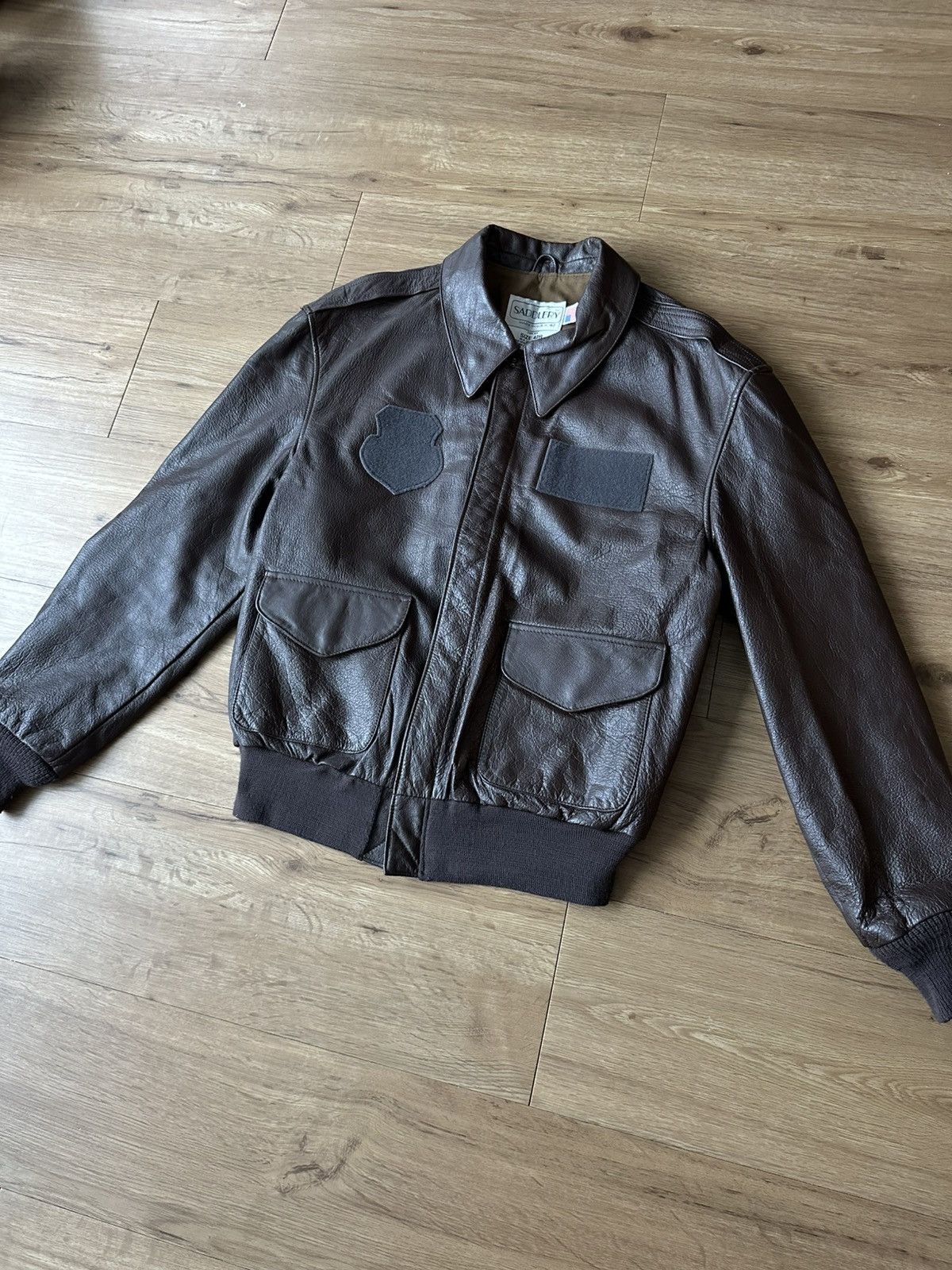 Genuine Leather Vintage A-2 WWII US Army Leather Flight Jacket Size US S / EU 44-46 / 1 - 4 Thumbnail